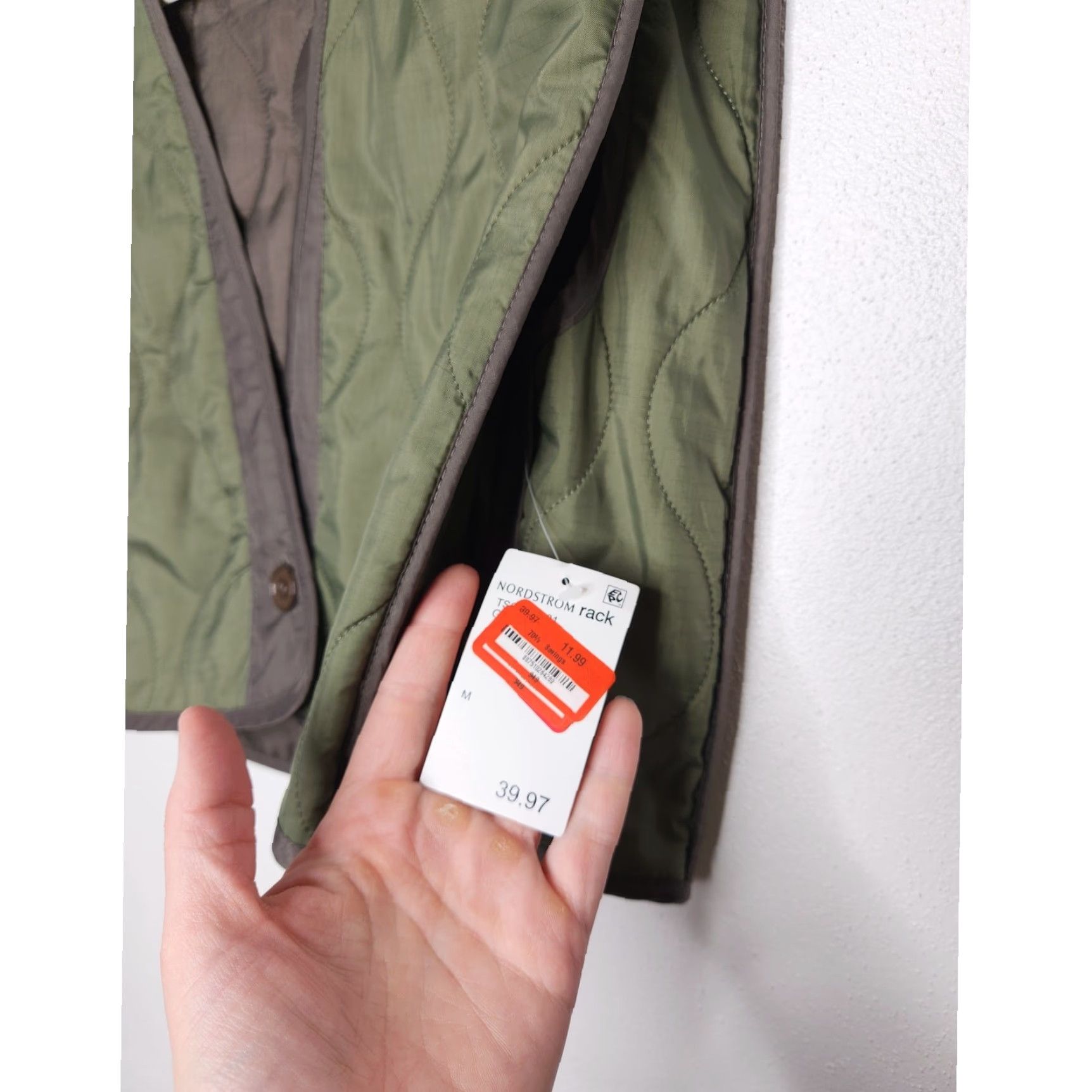 Nordstrom VINTAGE 19 Cooper Quilted Green Vest Army Military Boho Medium Nordstrom Rack Shirt Womens M Green 90s Vintage AOP Cottage Coquette Coastal Size M / US 6-8 / IT 42-44 - 2 Thumbnail