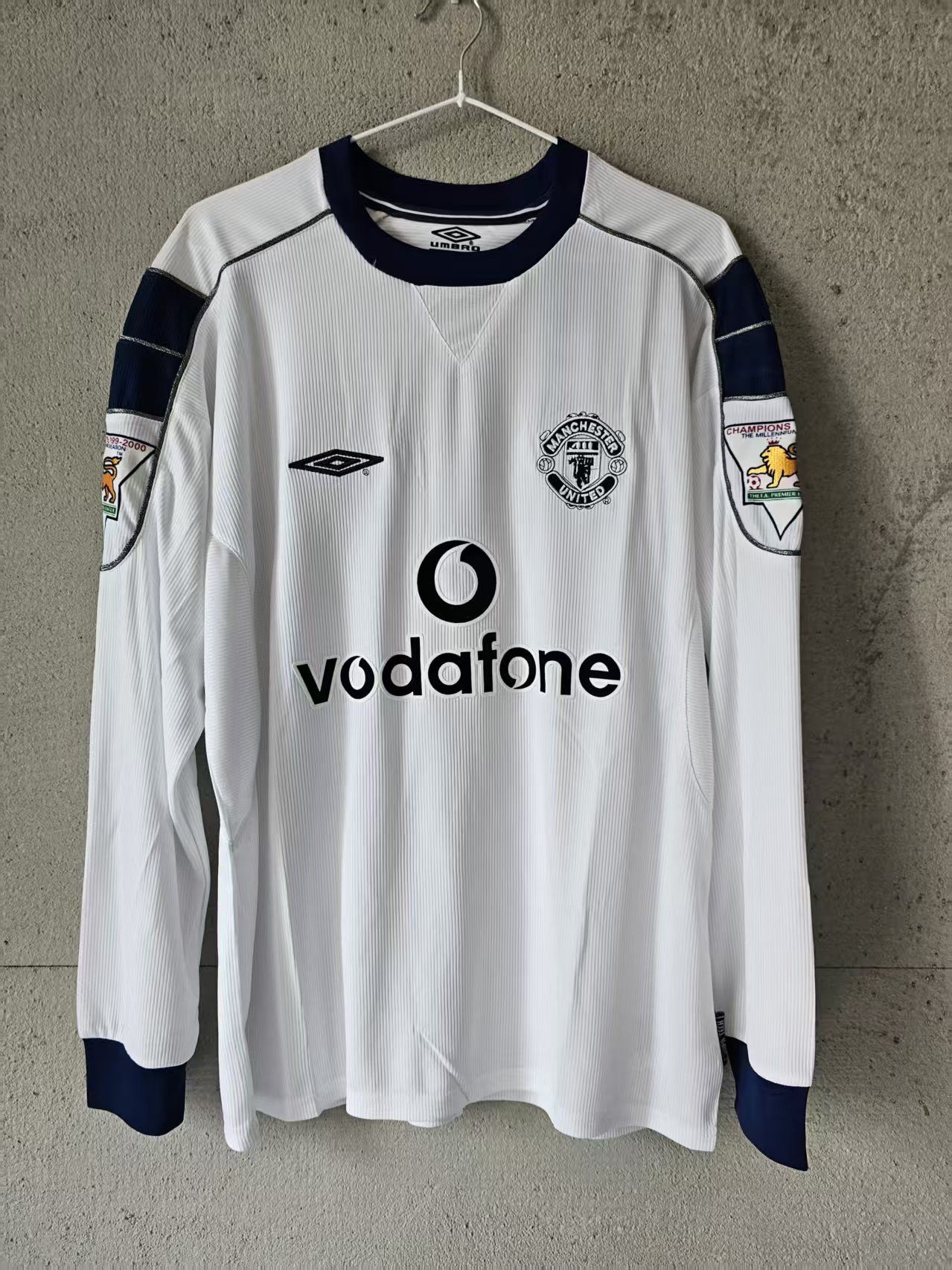 Other 1998 2000 MUFC #7 David Beckham Jersey Away Size US XL / EU 56 / 4 - 2 Thumbnail