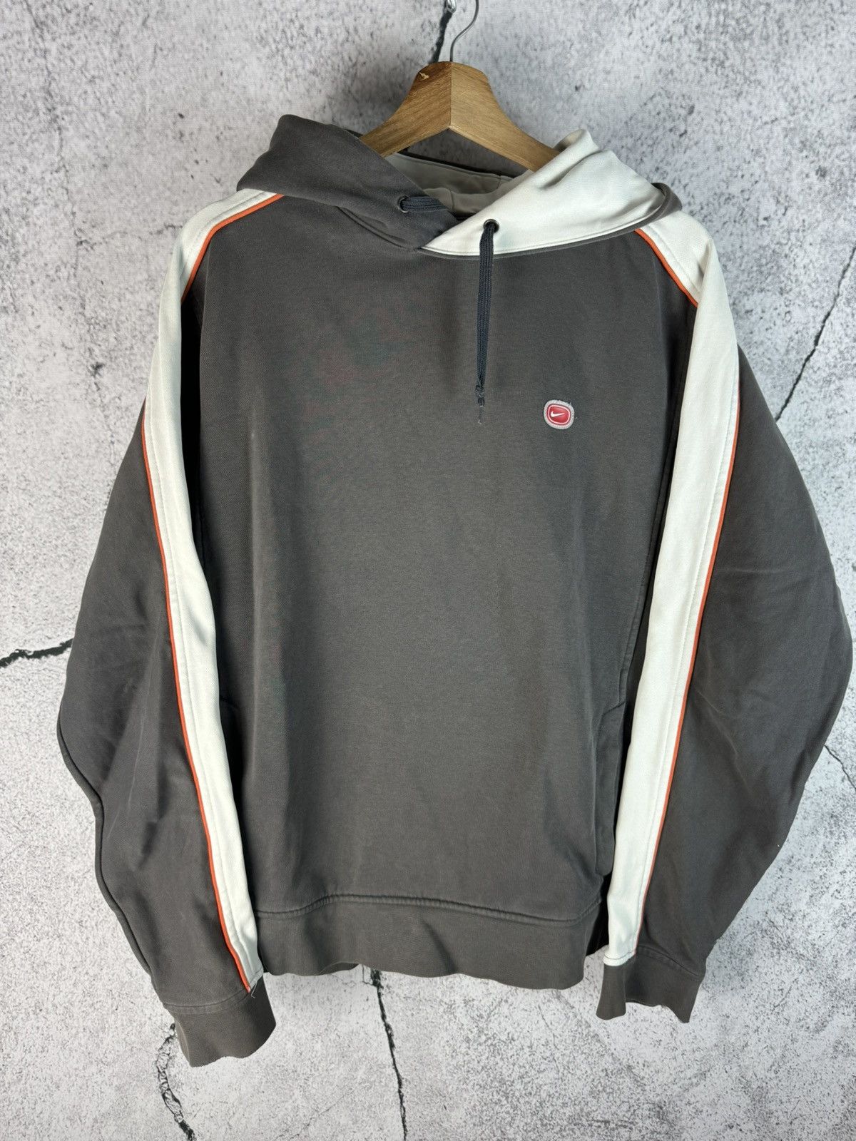 Nike Vintage Nike Sportswear Swoosh Hoodie Green Streetwear Y2K Size US L / EU 52-54 / 3 - 1 Thumbnail