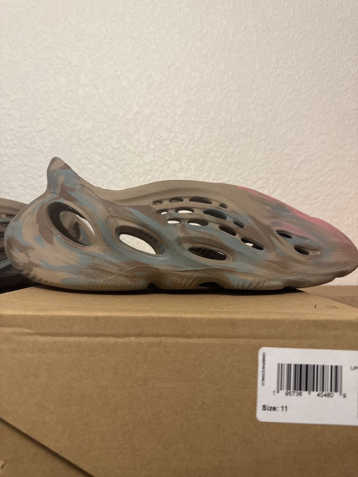 Yeezy Yeezy FoamRNNR Size US 11 / EU 44 - 8 Thumbnail