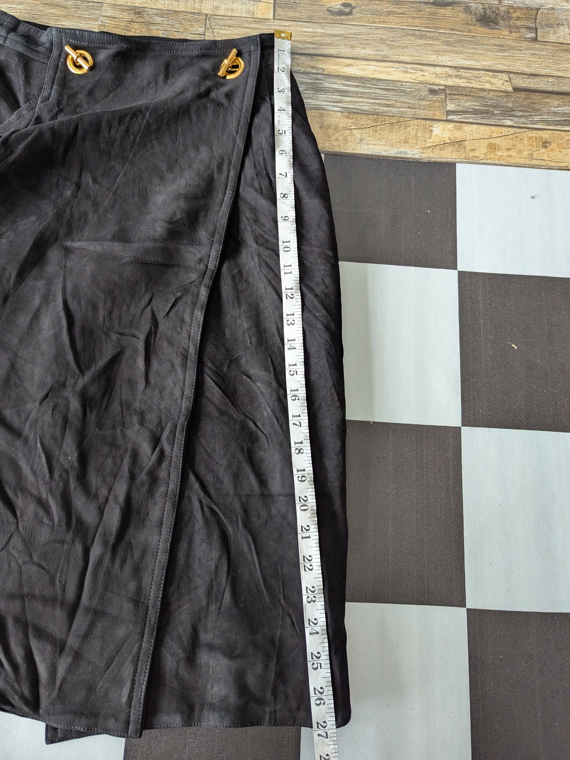 Hermes × Vintage Hermes Midi Skirt Nubuck Leather Viscose Lining Size 25" / US 0 / IT 36 - 18 Thumbnail