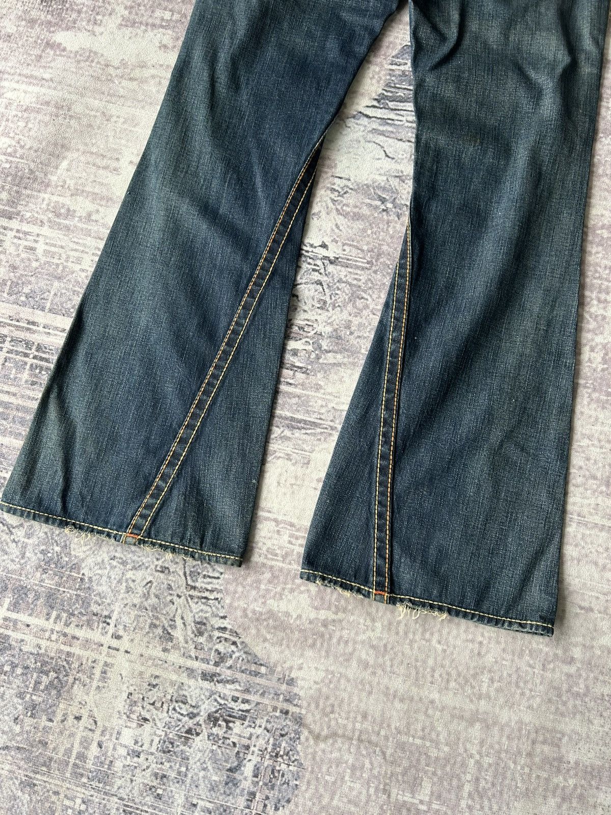 True Religion True Regilion Super Flared Jeans Size US 33 - 8 Thumbnail