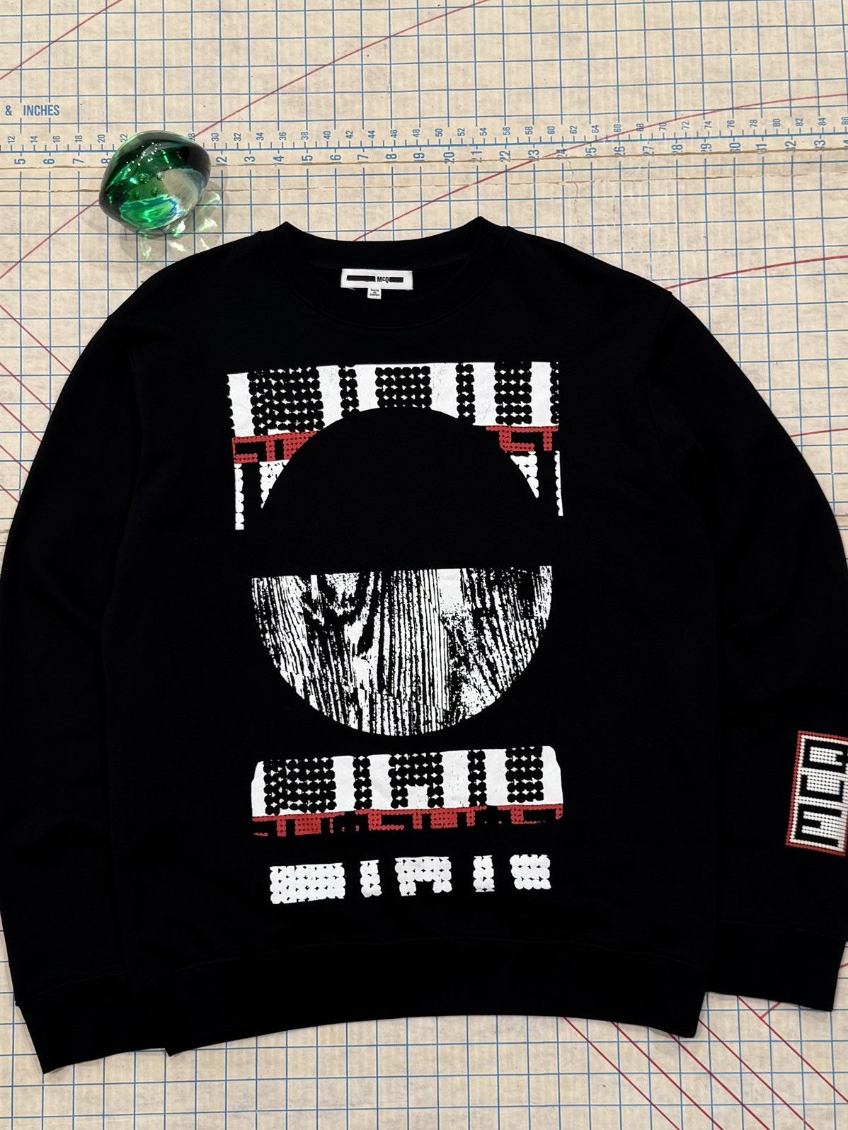 MCQ McQ Alexander McQueen Squared Circle Graphic Crewneck Large Size US L / EU 52-54 / 3 - 2 Thumbnail
