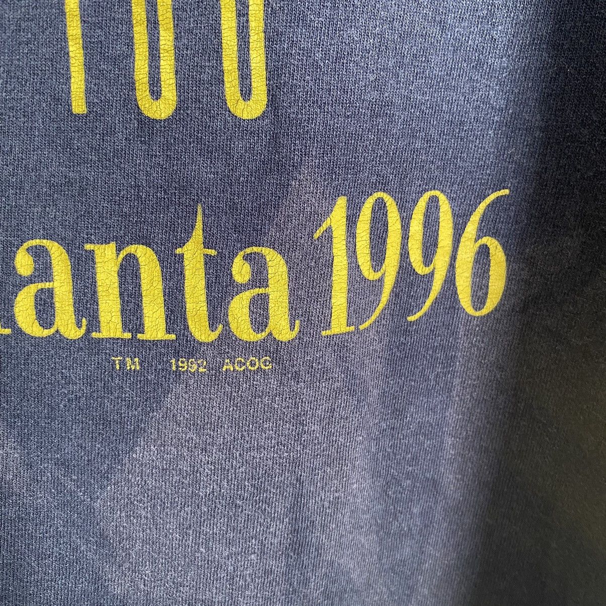 Champion Thrashed Faded Vintage 90s Atlanta Olympic ERD GRUNGE TEE Size US XL / EU 56 / 4 - 4 Thumbnail
