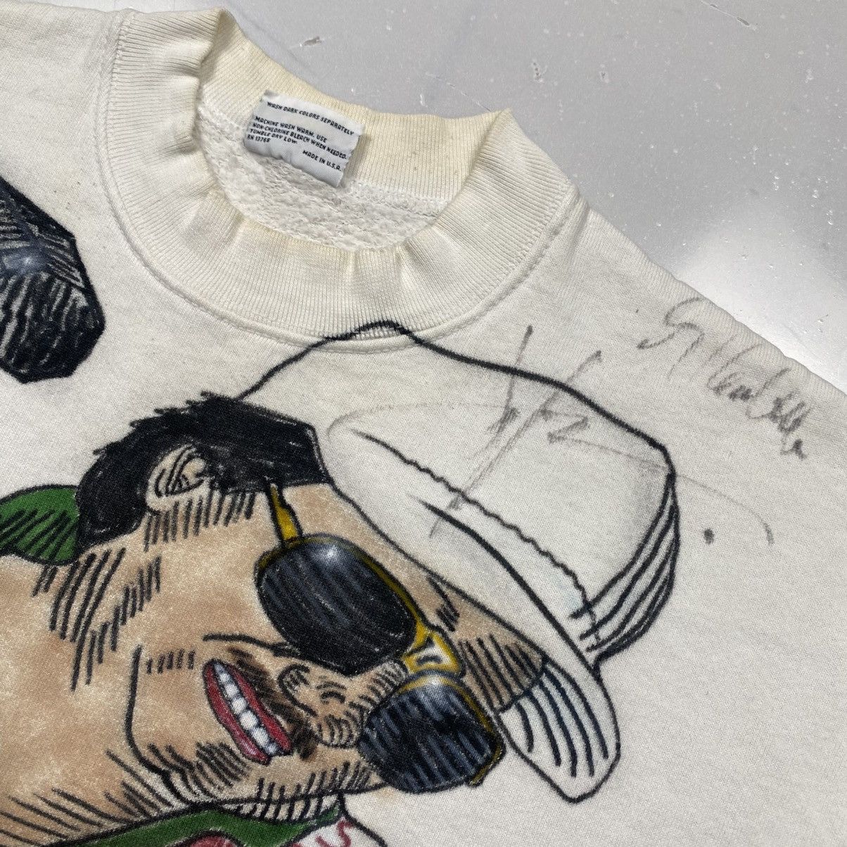 Other Vintage 90s 1994 Hand Paint Car Racing Crewneck Size US L / EU 52-54 / 3 - 7 Thumbnail
