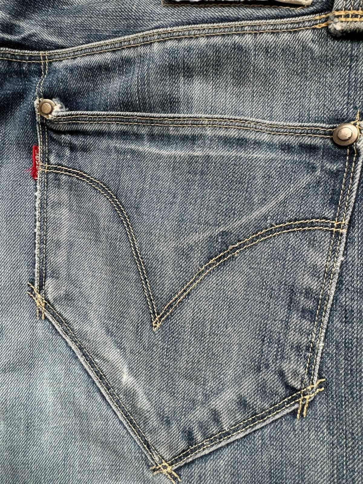 Levi's Vintage Distressed Levi's Engineered Twisted jeans Size US 35 - 12 Thumbnail