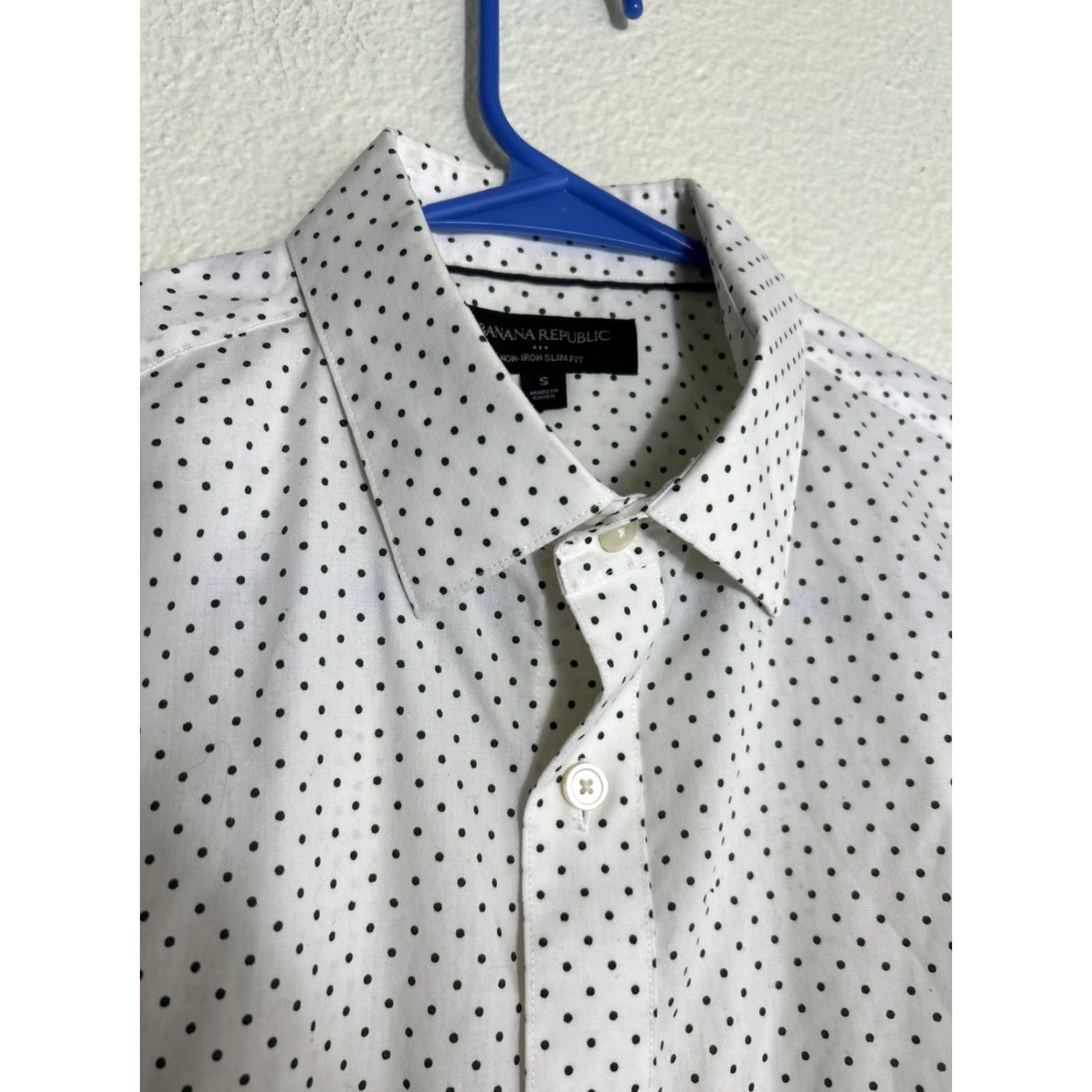 Banana Republic **Banana Republic Womens White Polka Dot Button Down Shirt Small** User: Banana Republic Womens White Polka Dot Button Down Shirt Small Size S / US 4 / IT 40 - 4 Thumbnail