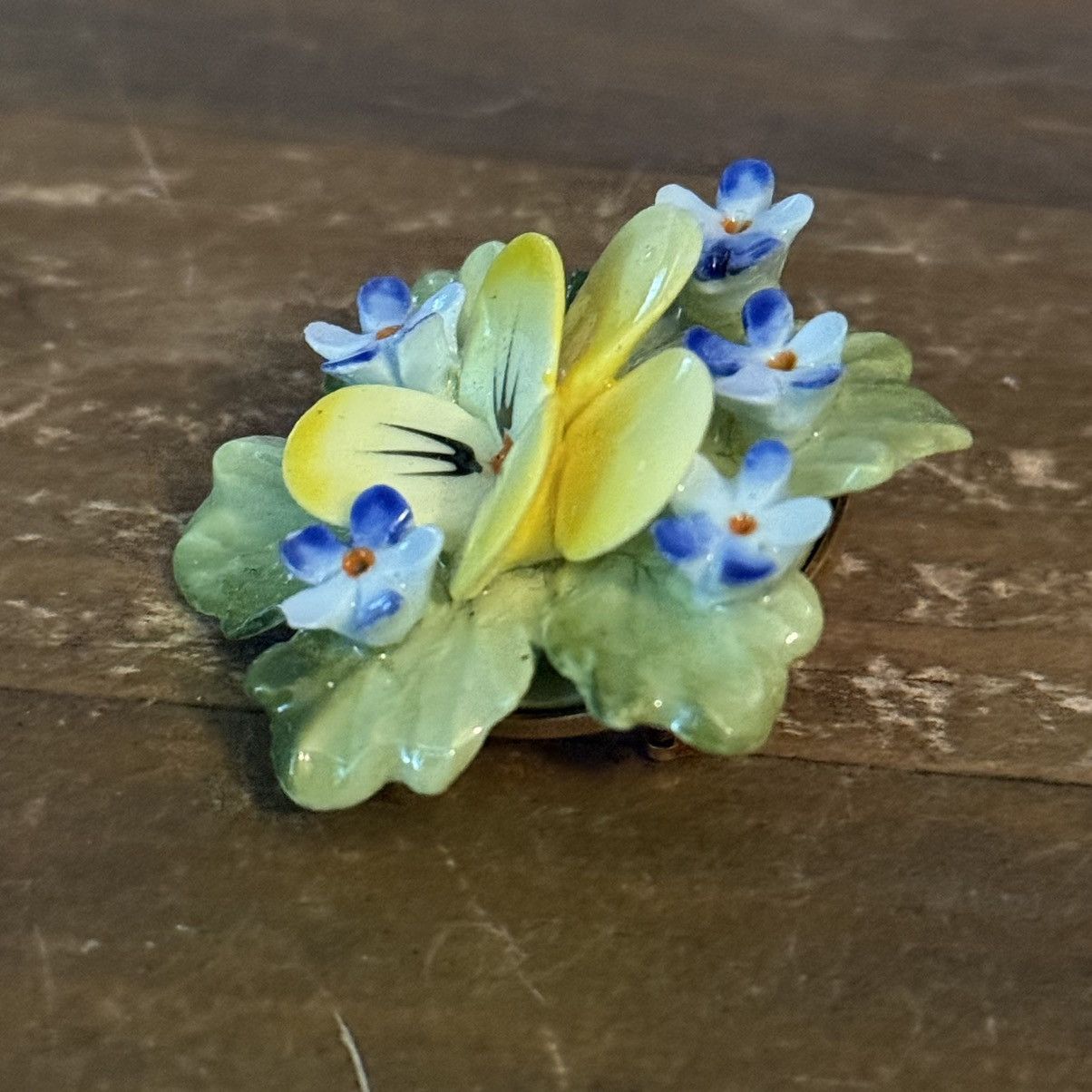 Vintage Vintage bone china yellow pansy flower brooch Size ONE SIZE - 2 Thumbnail