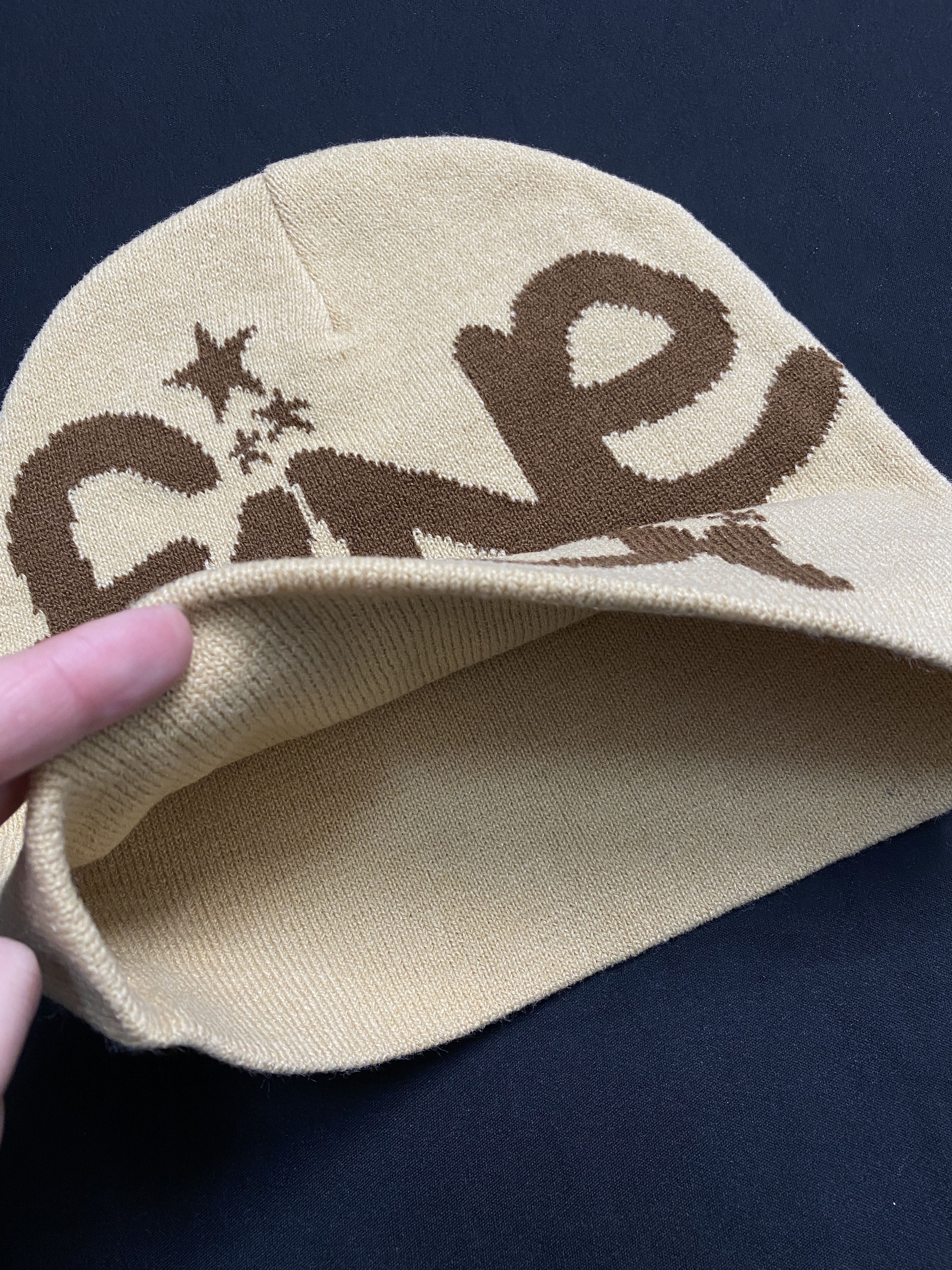 Japanese Brand Deadstock Fine Boy Graphic No Cuff Knit Brown Beanie OS Size ONE SIZE - 4 Thumbnail