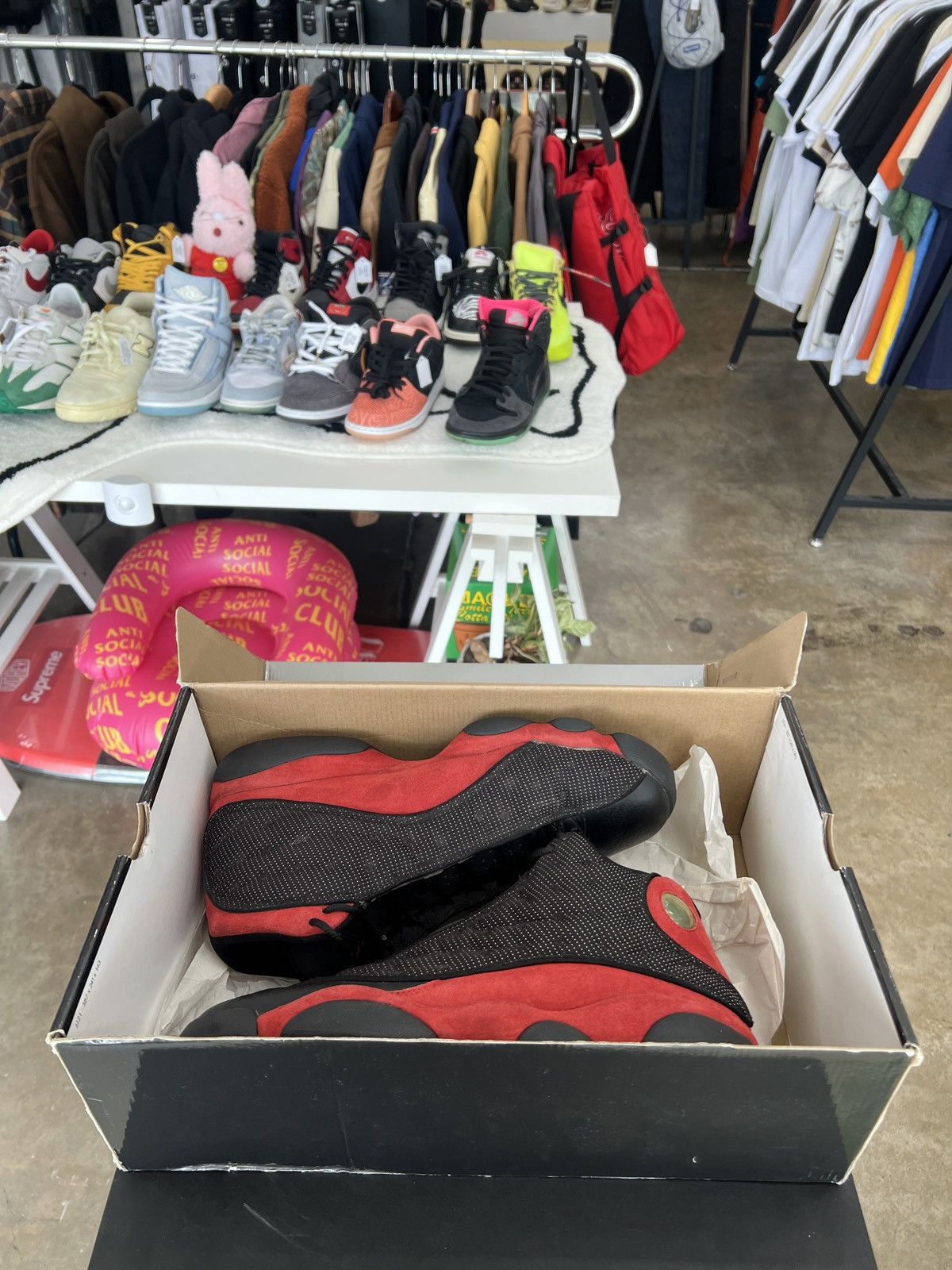 Jordan Brand Air Jordan 13 Bred Sz. 12 (2013) Size US 12 / EU 45 - 10 Thumbnail