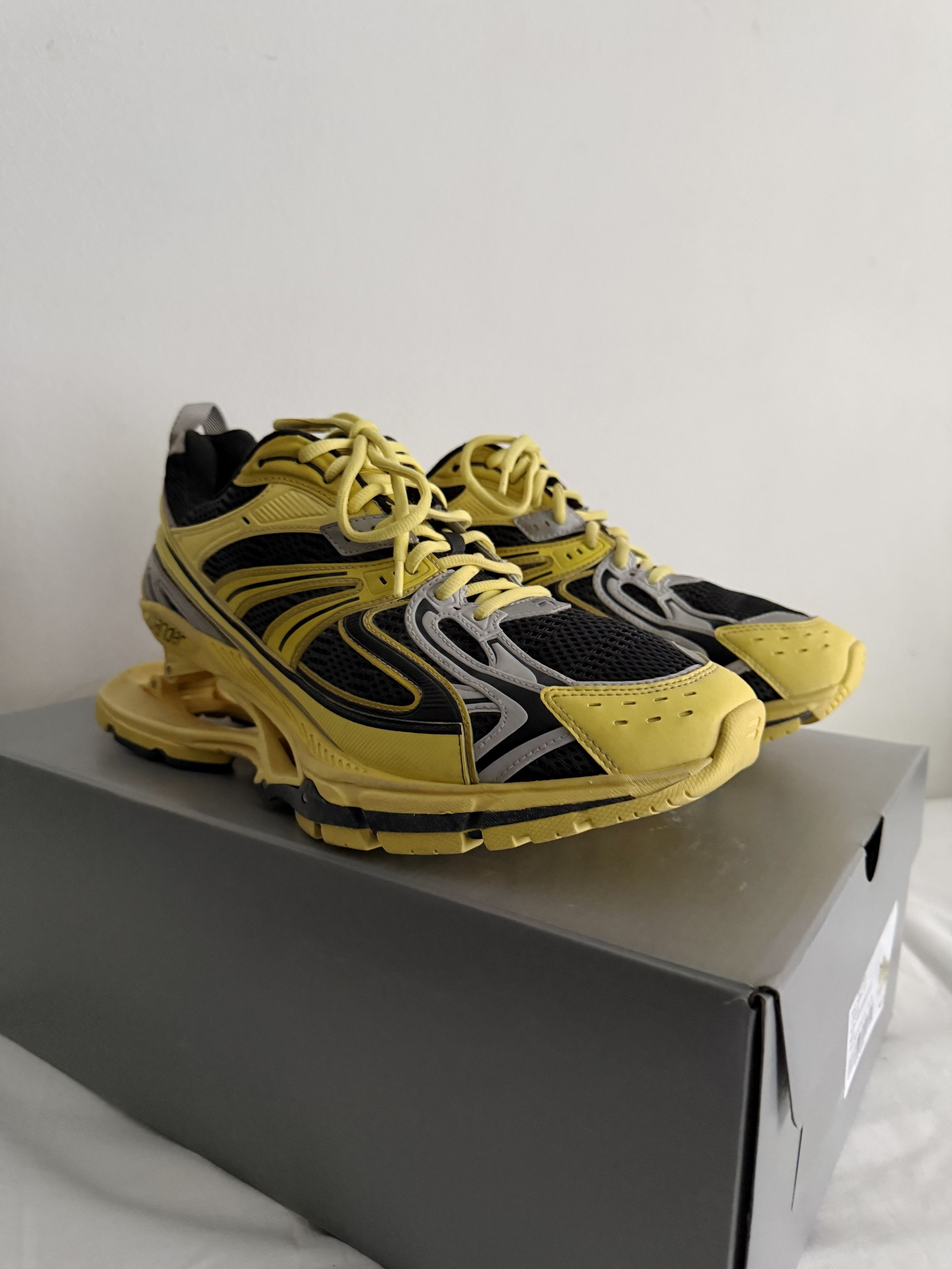 Balenciaga Balenciaga X-Pander Yellow/Gray Size US 11 / EU 44 - 10 Thumbnail