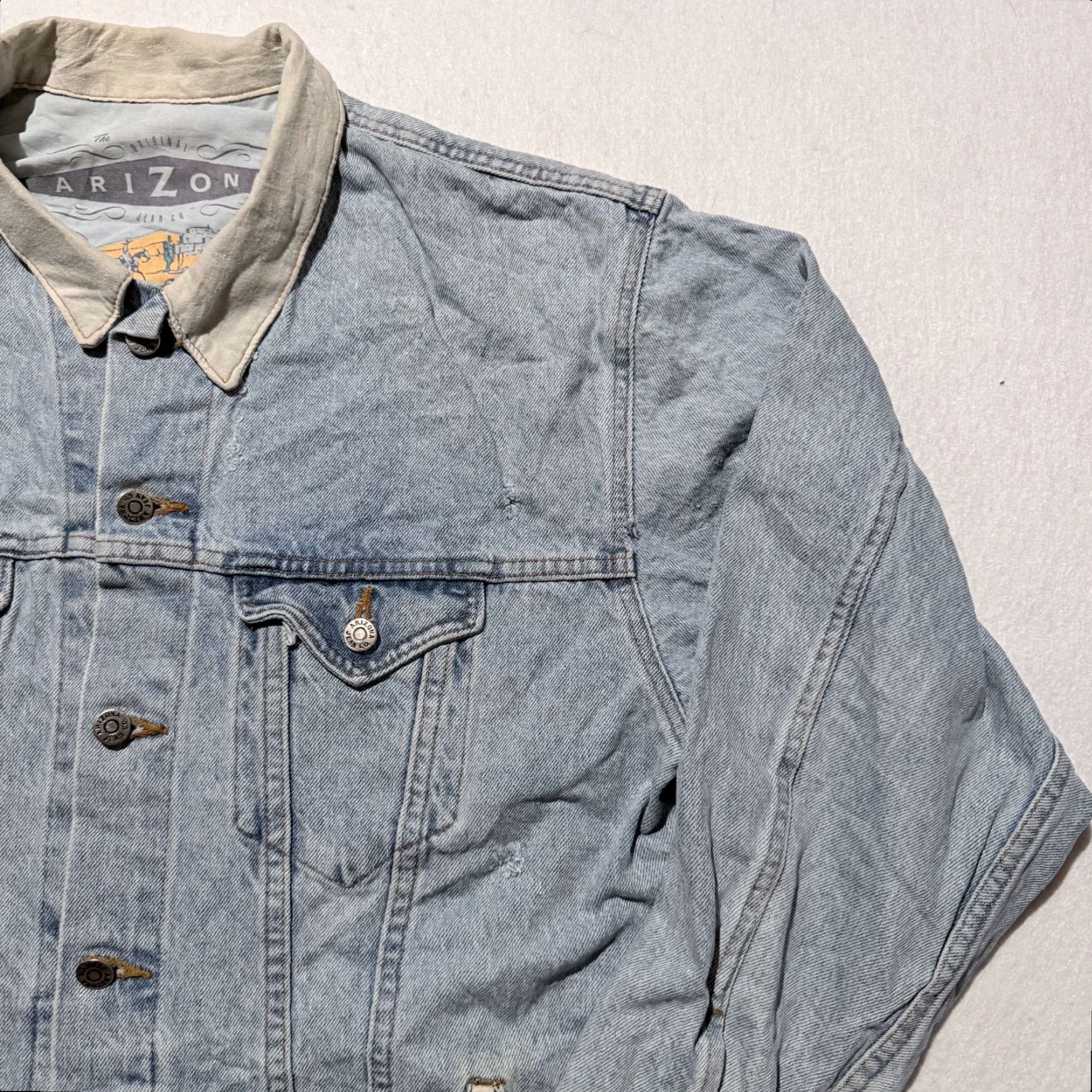 Vintage VINTAGE Arizona Jeans Co Trucker Jacket Blue Light Wash Denim USA Made - Medium Size US 31 - 3 Thumbnail