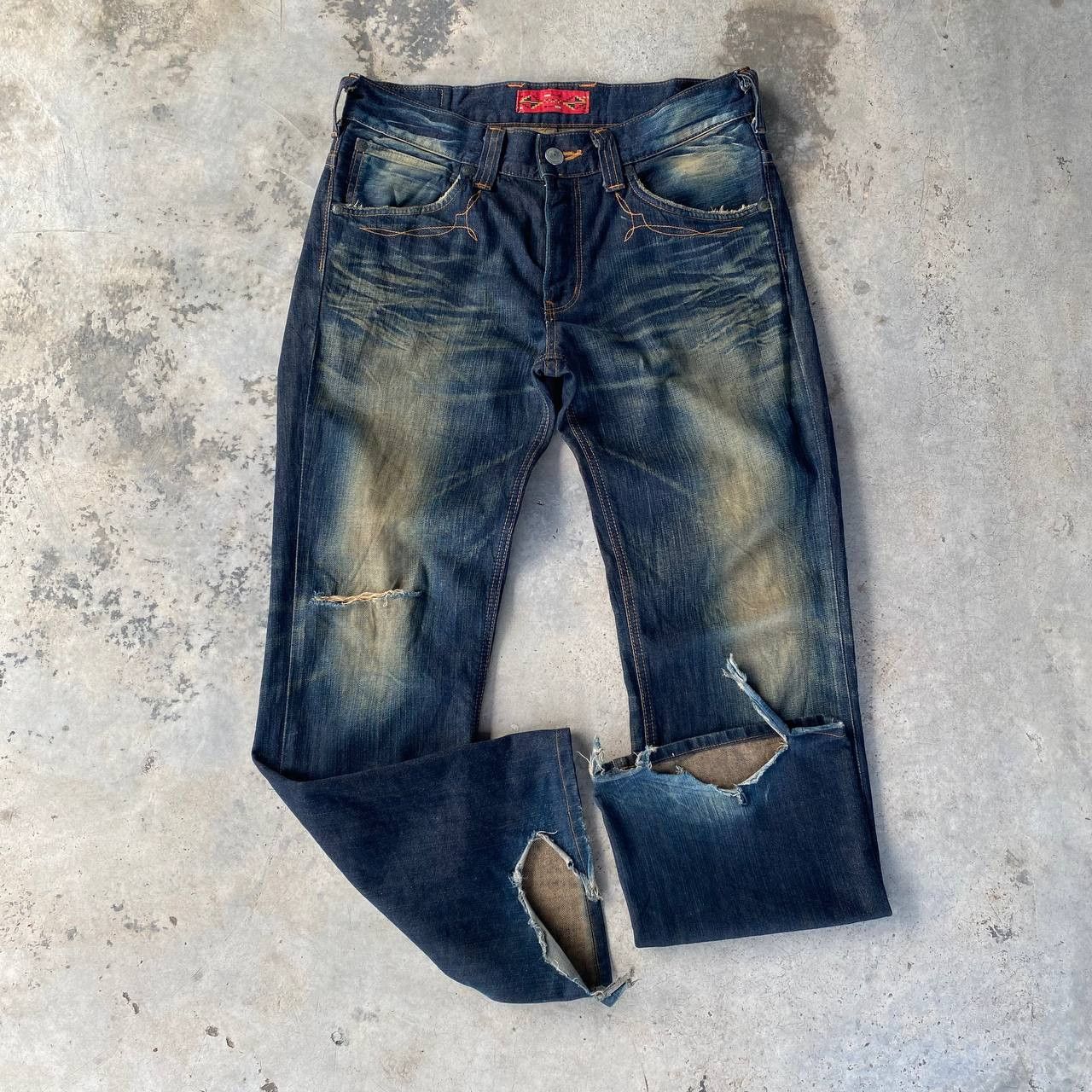 Edwin VINTAGE EDWIN FLARED BULL DISTRESSED RIPPED KNEE RUSTY WASH Size US 32 / EU 48 - 2 Thumbnail