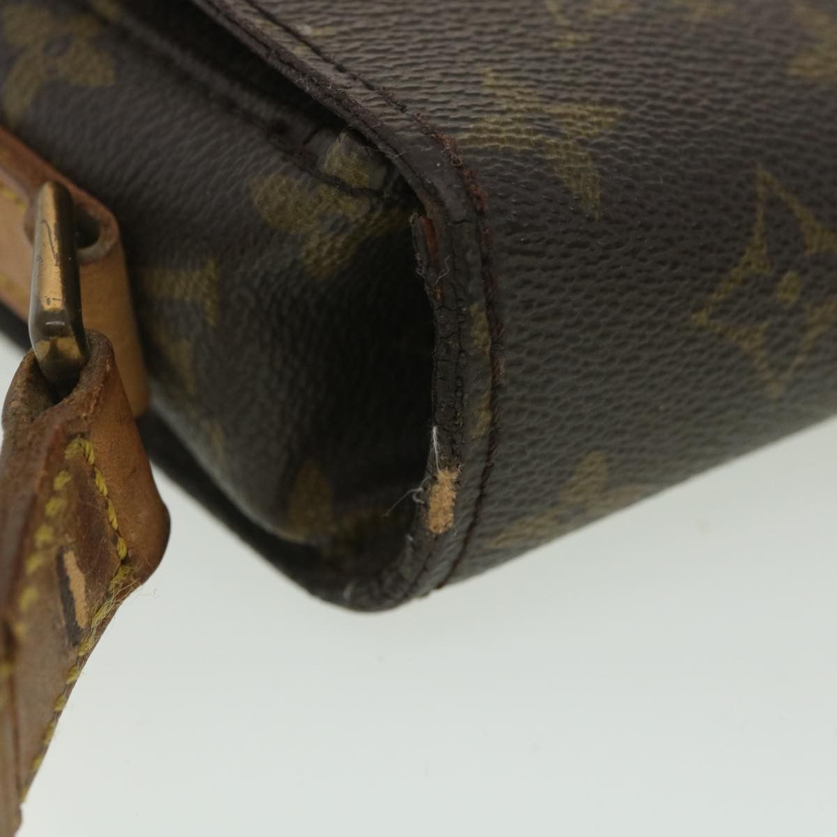 Louis Vuitton LOUIS VUITTON Monogram Saint Cloud GM Shoulder Bag M51242 Size ONE SIZE - 4 Thumbnail