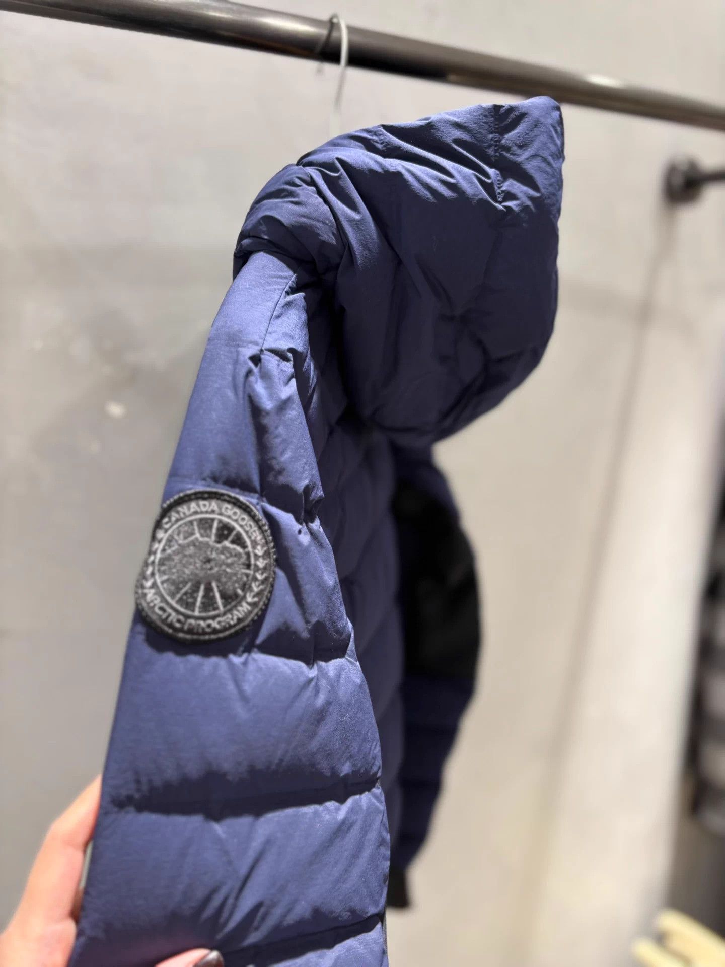 Canada Goose Canada Goose Navy Blue Light Hooded Puffer S 99 New Size S / US 4 / IT 40 - 6 Thumbnail