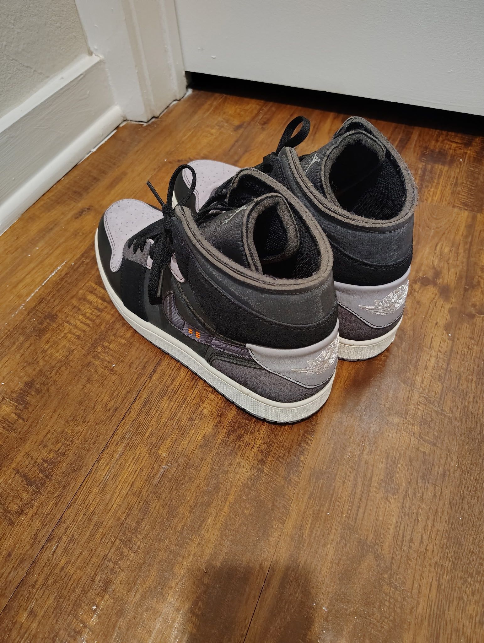 Jordan Brand Air Jordan 1 Men SE Craft "Inside Out" Size US 12 / EU 45 - 3 Thumbnail