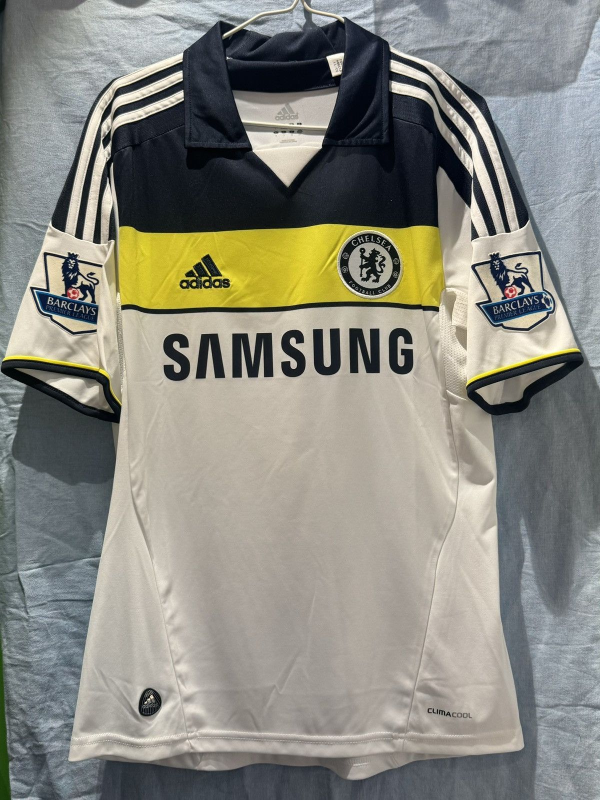 Adidas Chelsea 11/12 third away shirt #9 Torres Size US S / EU 44-46 / 1 - 1 Thumbnail