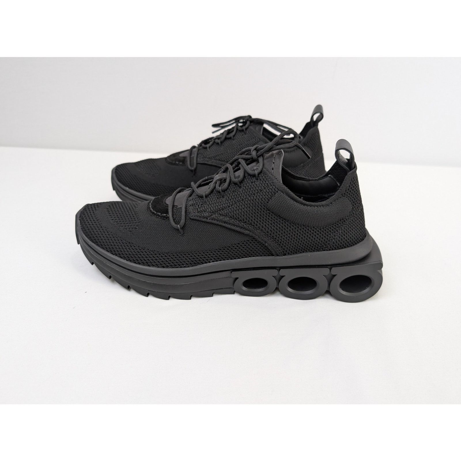 Salvatore Ferragamo o1rshd1 Nima Knit Men Shoes Fashion Sneaker in Black Size US 10 / EU 43 - 10 Thumbnail