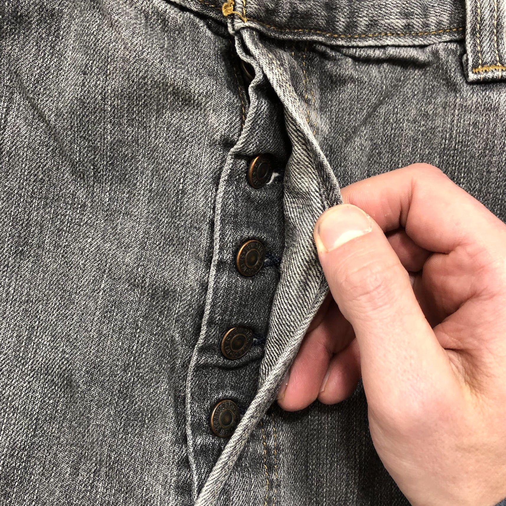 Levi's VINTAGE Levi's 501 Jeans Straight 38x29 Mens Gray Denim Button 5-Pocket Regular Cotton 90s USA 80s Size US 38 / EU 54 - 6 Thumbnail