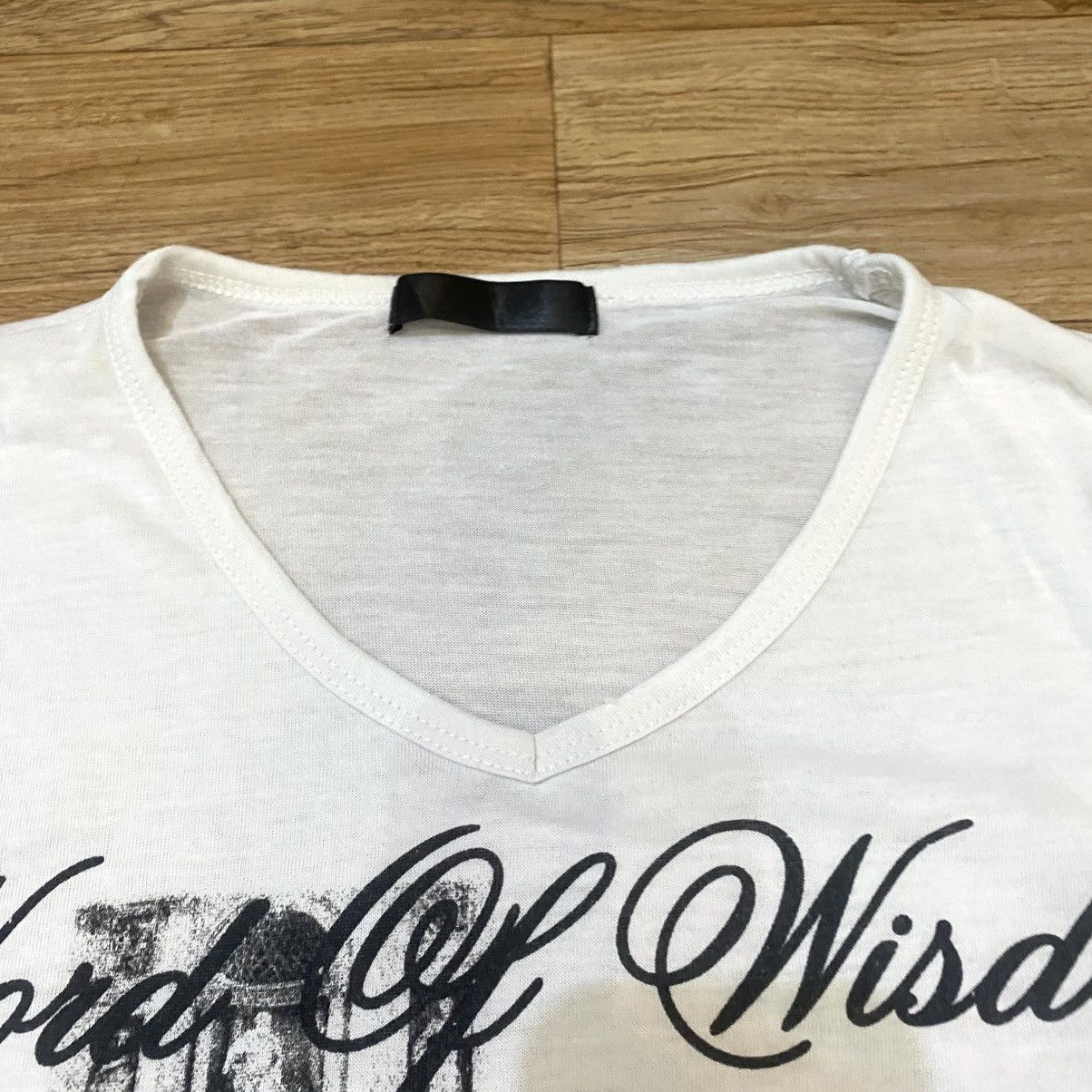 Japanese Brand 2000s Vkei Style V-Neck Poem Long Sleeve T-Shirt White Size US S / EU 44-46 / 1 - 9 Thumbnail