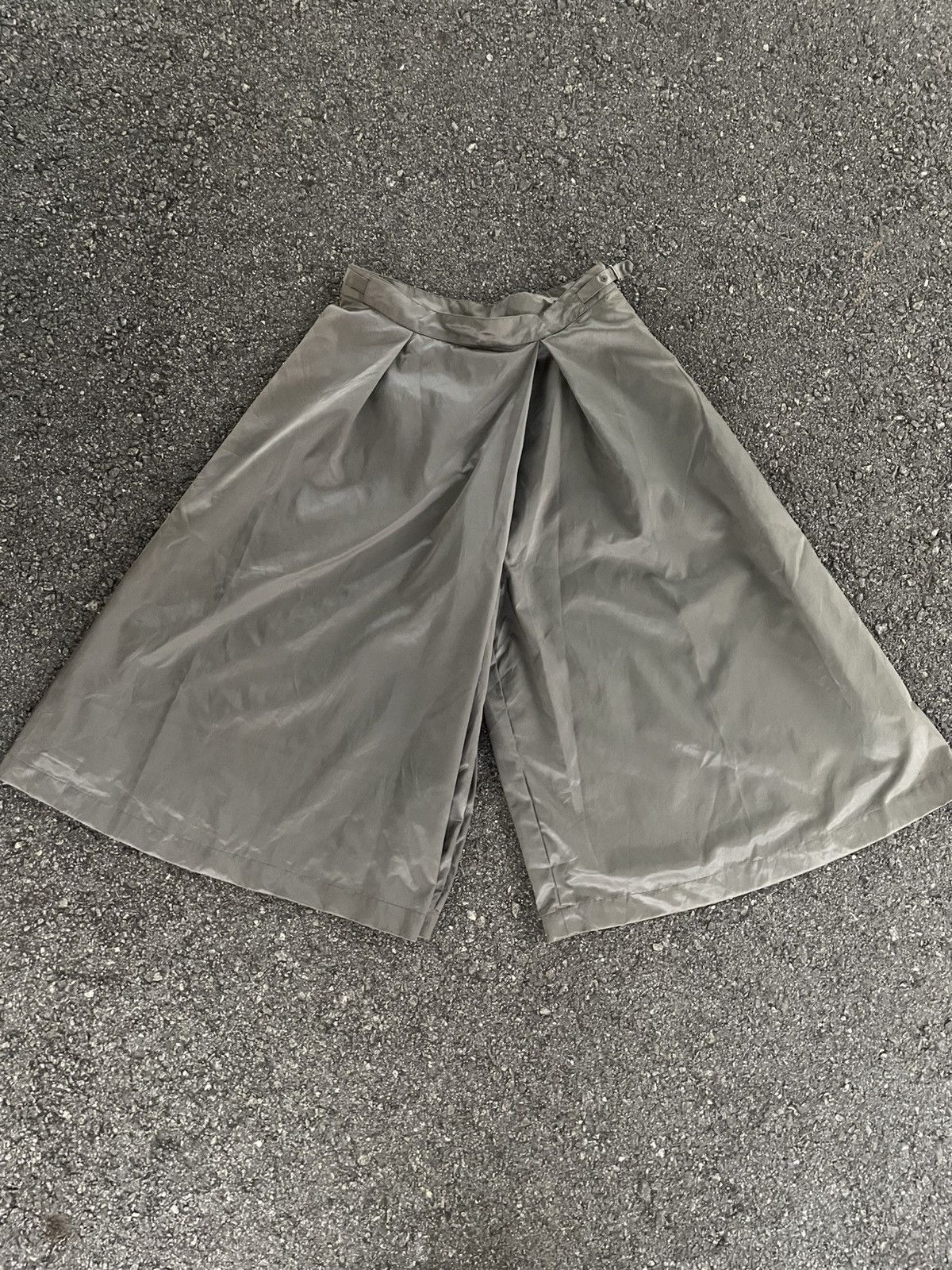 Yohji Yamamoto Nylon Cropped Wide Pant Yohji Style Size 28" / US 6 / IT 42 - 3 Thumbnail