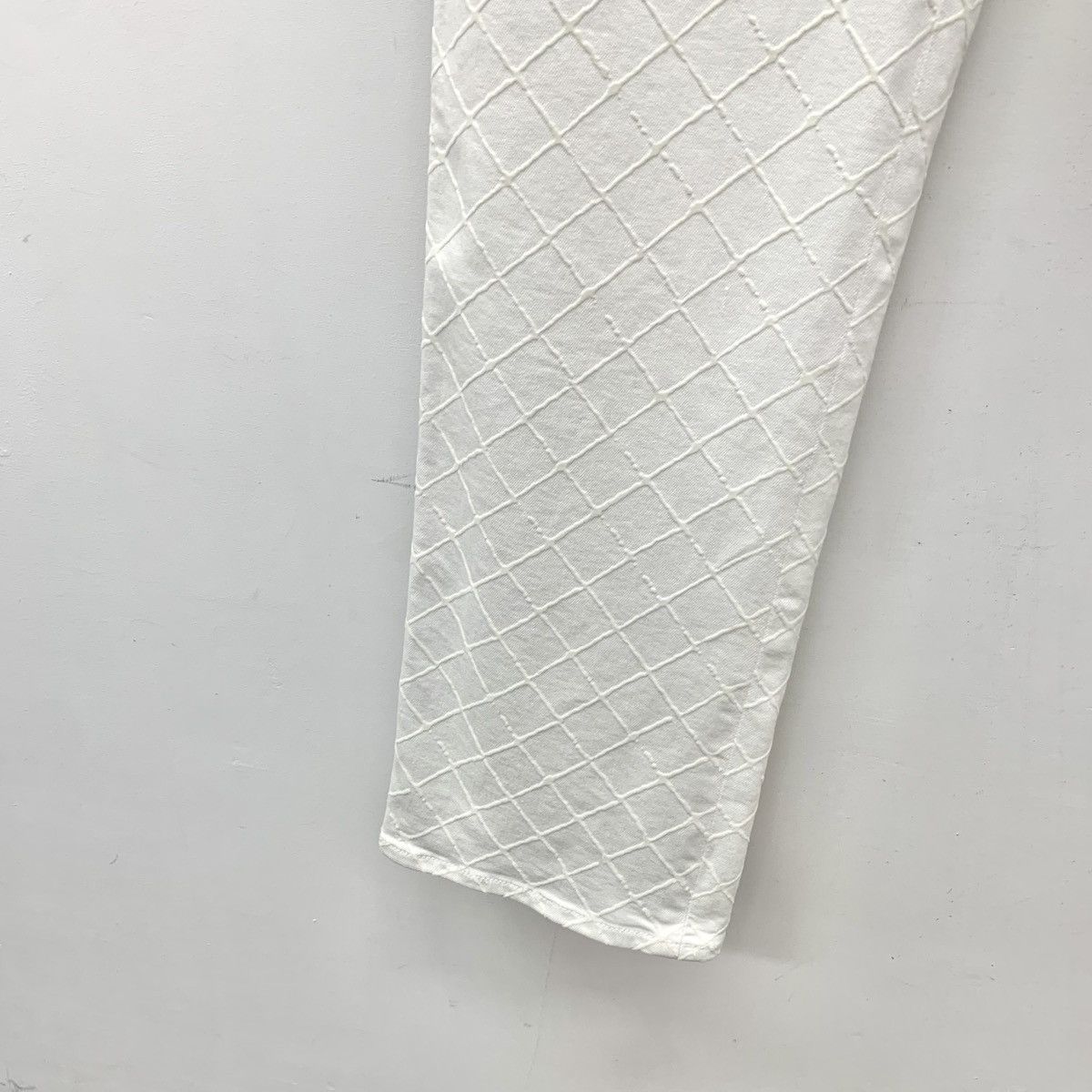 Chanel Chanel White Quilted Cotton Denim Pants K26WX Size 26" / US 2 / IT 38 - 5 Thumbnail