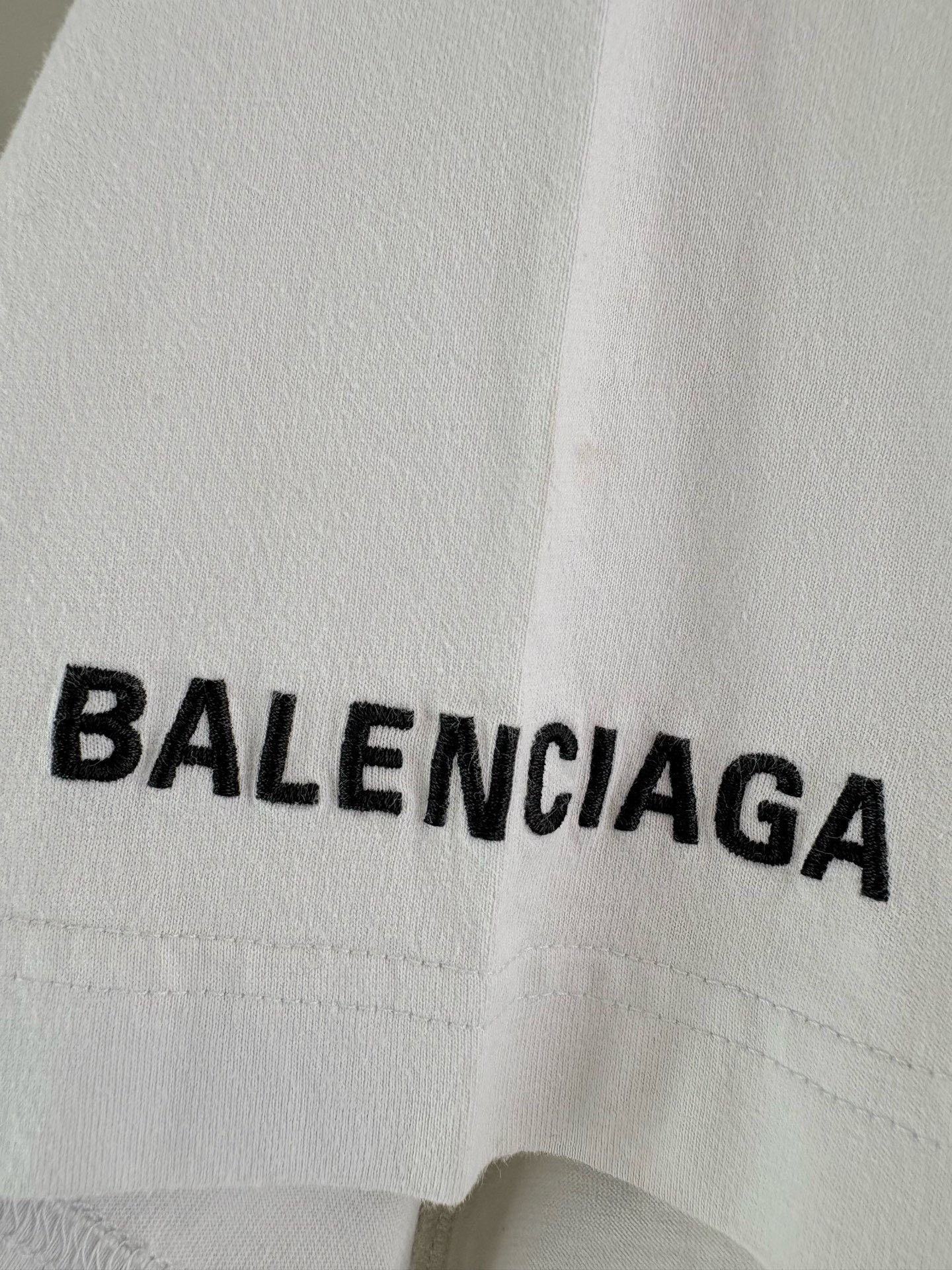 Balenciaga Balenciaga Alien Graphic T-Shirt Size US XS / EU 42 / 0 - 3 Thumbnail