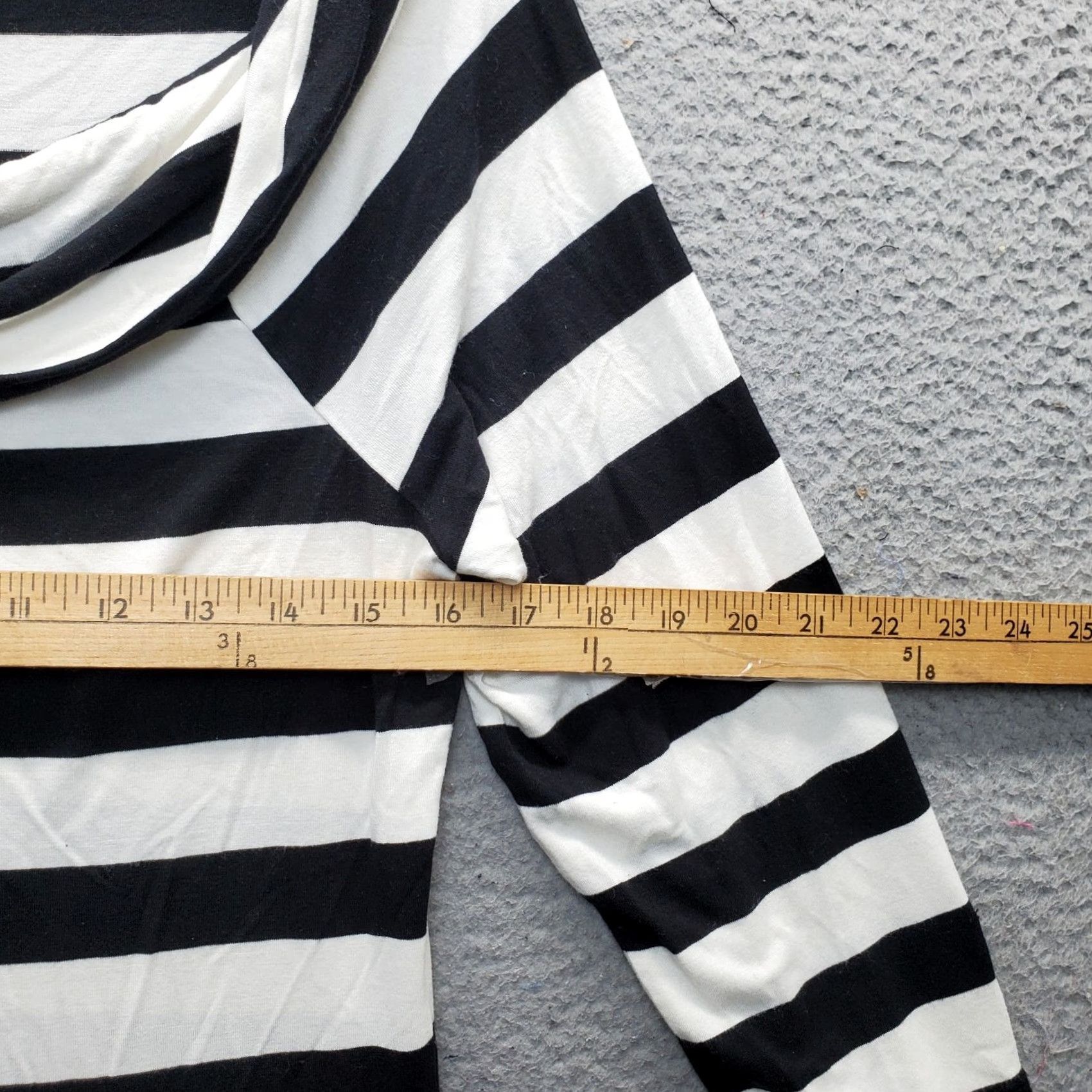White House Black Market White House Black Market Shirt Womens L Multicolor Striped Rayon Stretch Cowl Neck Top Size L / US 10 / IT 46 - 4 Thumbnail
