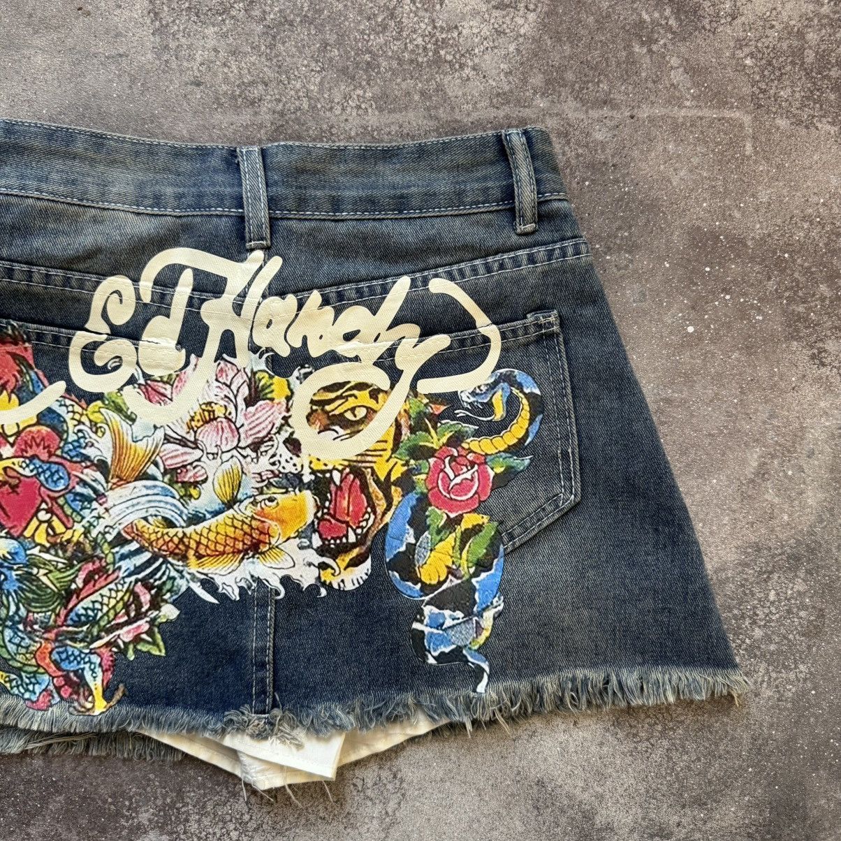 Japanese Brand Amazing Double Side Printed Y2K Mini Skirt (ed hardy style) Size 27" / US 4 / IT 40 - 4 Thumbnail
