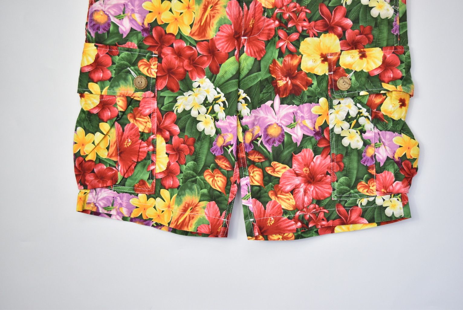 Nepenthes flower graphic shorts 22723 - 0450 66 Size US 30 / EU 46 - 4 Thumbnail