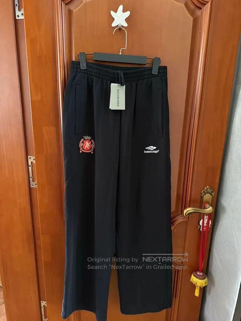 Balenciaga Balenciaga Manchester United Pants XS. Size US 26 / EU 42 - 1 Thumbnail