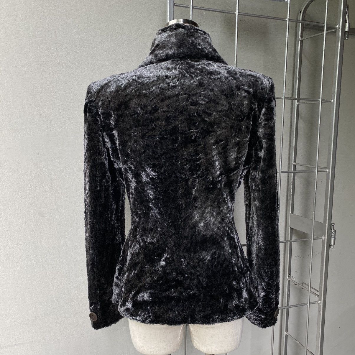 Emporio Armani EMPORIO ARMANI Black Faux Fur Blazer Size XS / US 0-2 / IT 36-38 - 3 Thumbnail