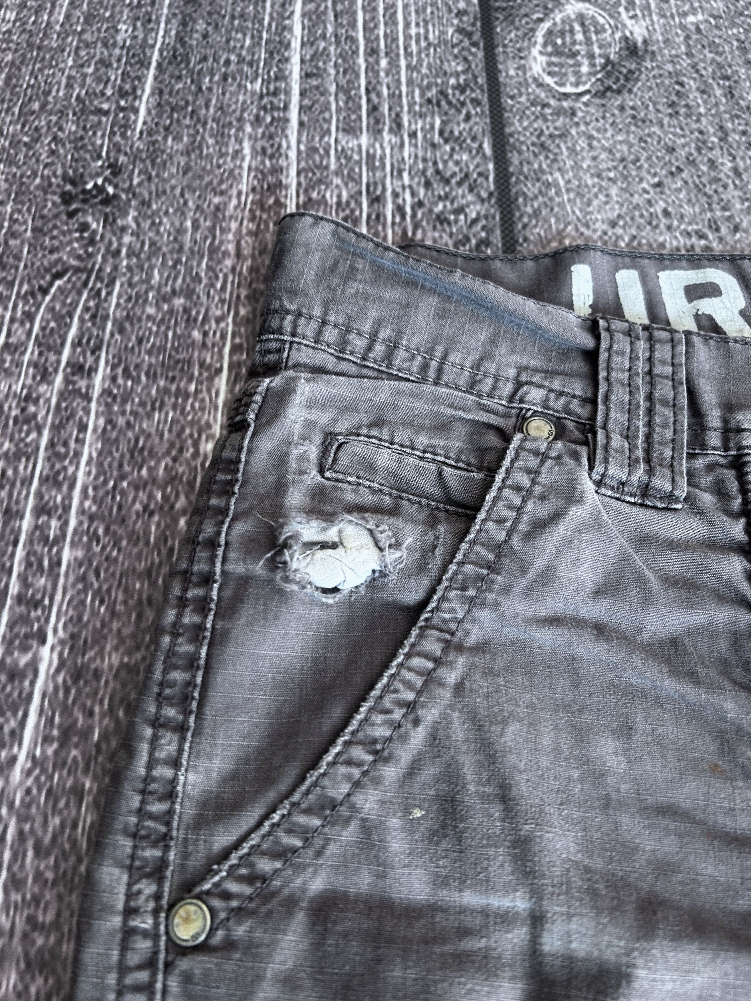 Vintage Wide Leg Utility Cargo Pants Zip Pocket Distressed Style Size US 32 / EU 48 - 6 Thumbnail