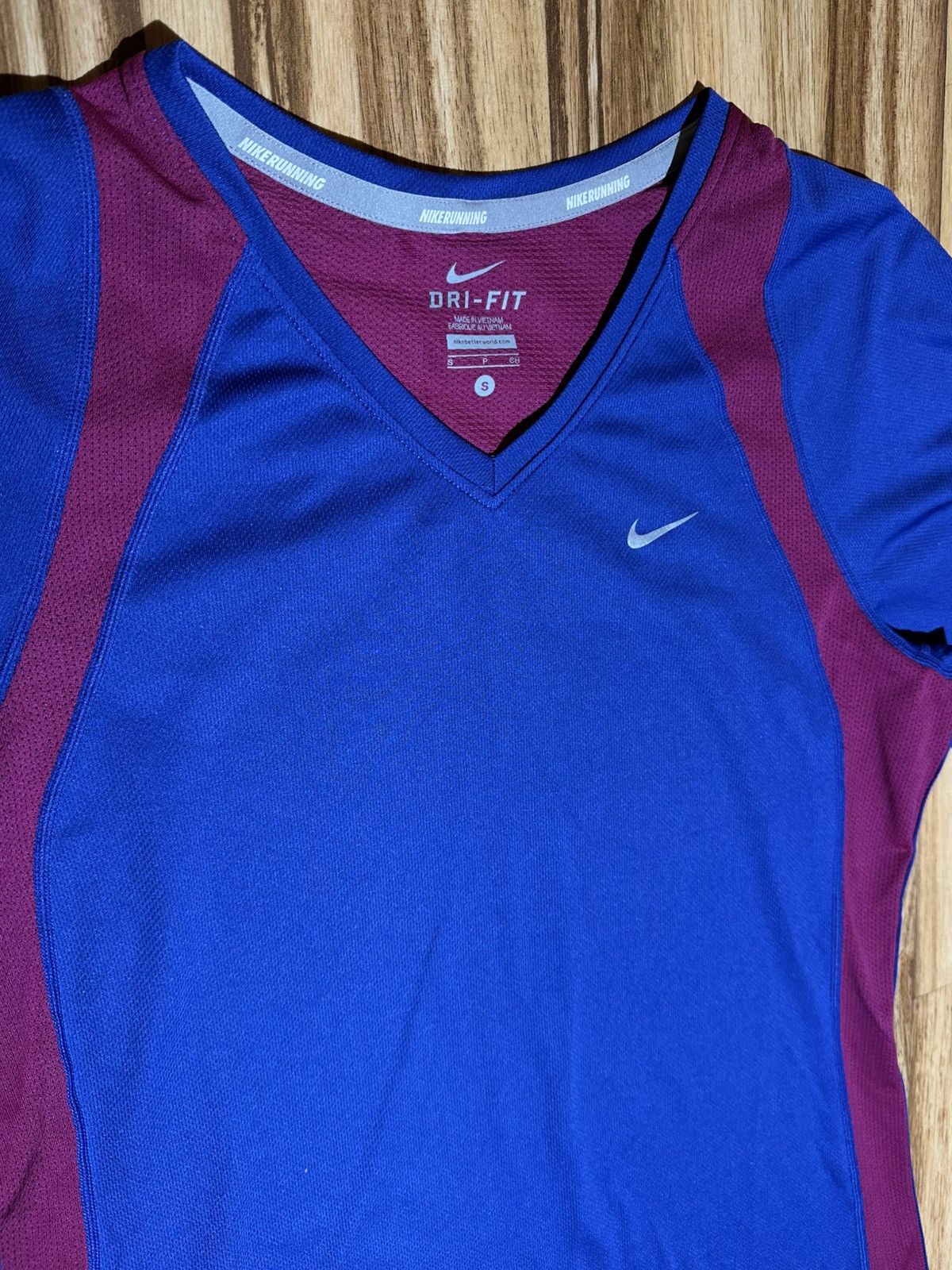 Nike Nike DriFit Women's Vibrant Purple and Burgundy LongSleeve Size S / US 4 / IT 40 - 4 Thumbnail