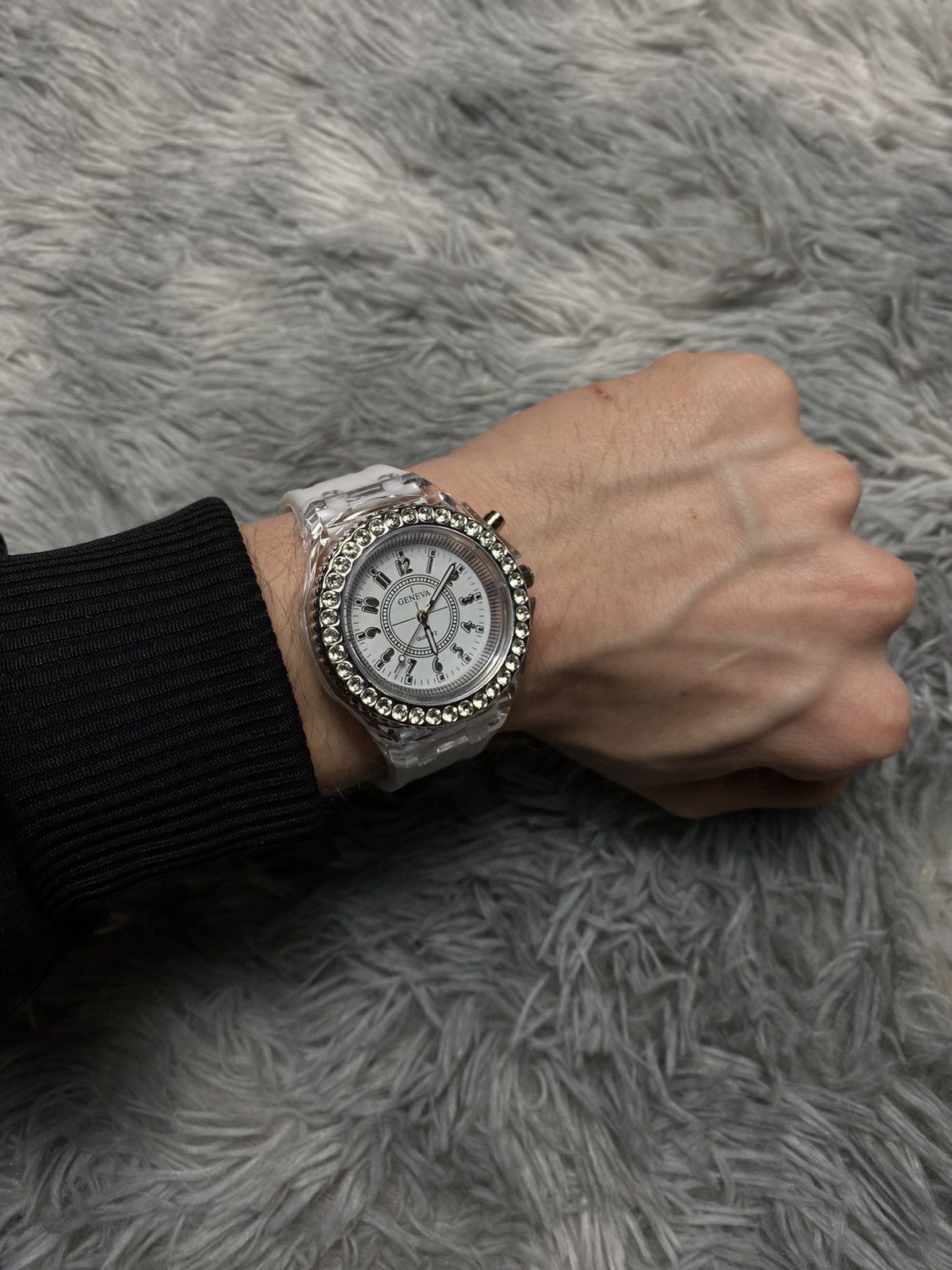 Japanese Brand Geneva LED Light-Up Crystal Watch | Japanese Brand Size ONE SIZE - 13 Thumbnail