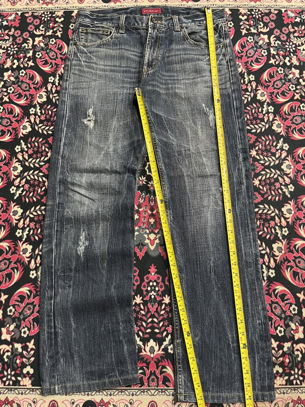 Le Grande Bleu (L.G.B.) Vintage Anti Label Embroidery Slogan Rhinestone Dark Jeans Size US 33 - 10 Thumbnail