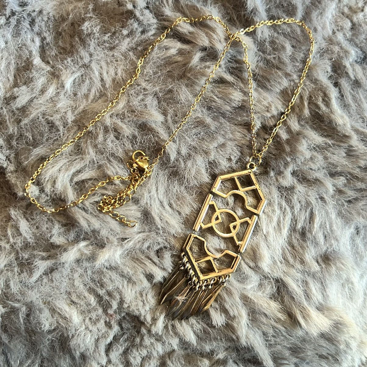 Handmade Handcrafted vintage gold fringe pendant on chain necklace Size ONE SIZE - 7 Thumbnail