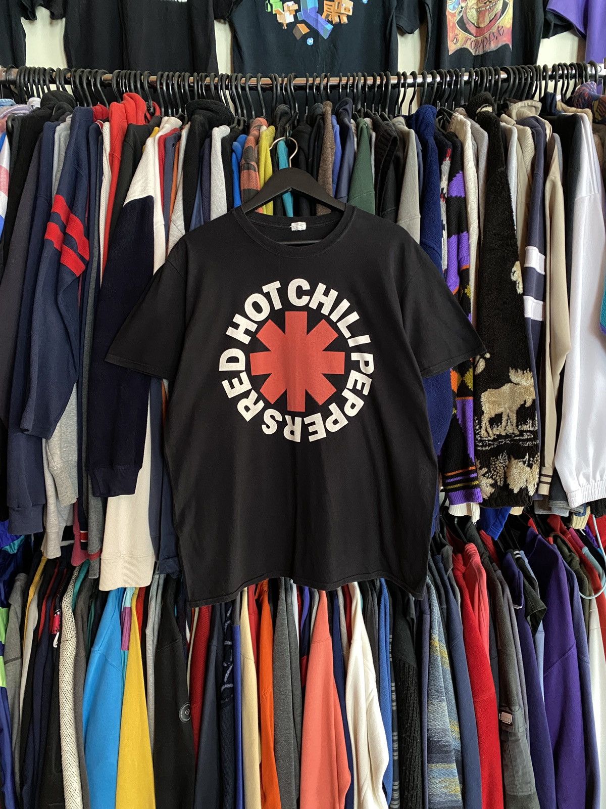 Band Tees VINTAGE RED HOT CHILI PEPPERS BAND T-SHIRT Y2k ROCK Size US XL / EU 56 / 4 - 1 Thumbnail