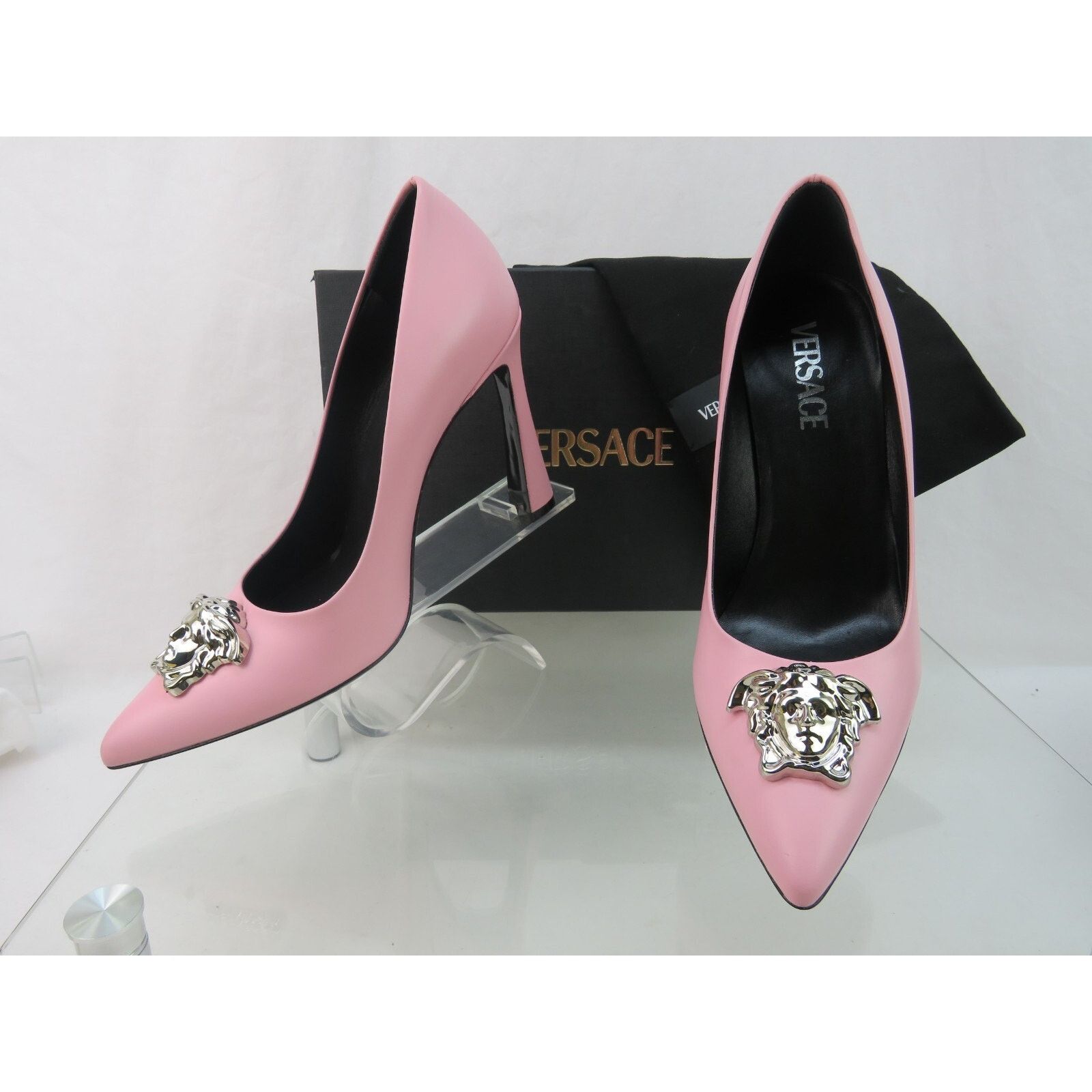 Versace VERSACE ROSE PINK LEATHER SILVER MEDUSA HEAD LOGO PUMPS 39 Size US 9 / IT 39 - 5 Thumbnail