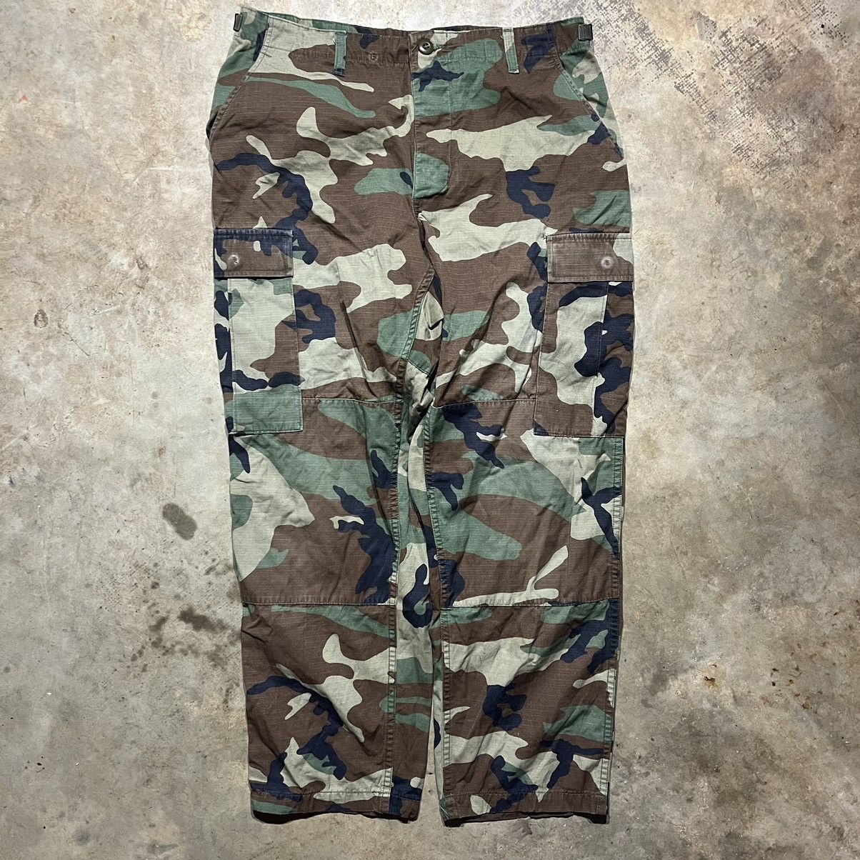 Vintage Vintage 90s Military Camo Cargo Pants 34x29 Grailed 