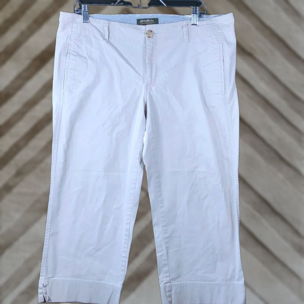 Eddie Bauer Eddie Bauer Womens Pants Tan Mid Rise Vashon Capri Stretch 14 Capris Pants Capri Pants Womens Tan 14 Size 25" / US 0 / IT 36 - 1 Thumbnail