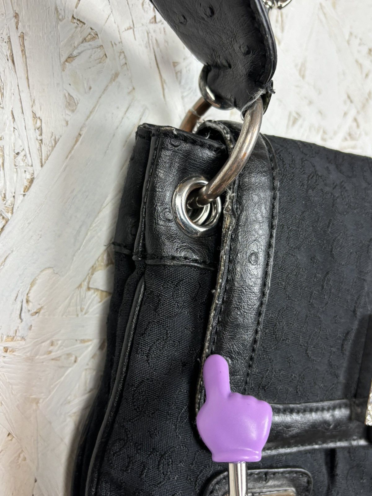 Guess Guess Vintage Y2K Crossbody Shoulder Bag Black Monogram 00s Size ONE SIZE - 8 Thumbnail