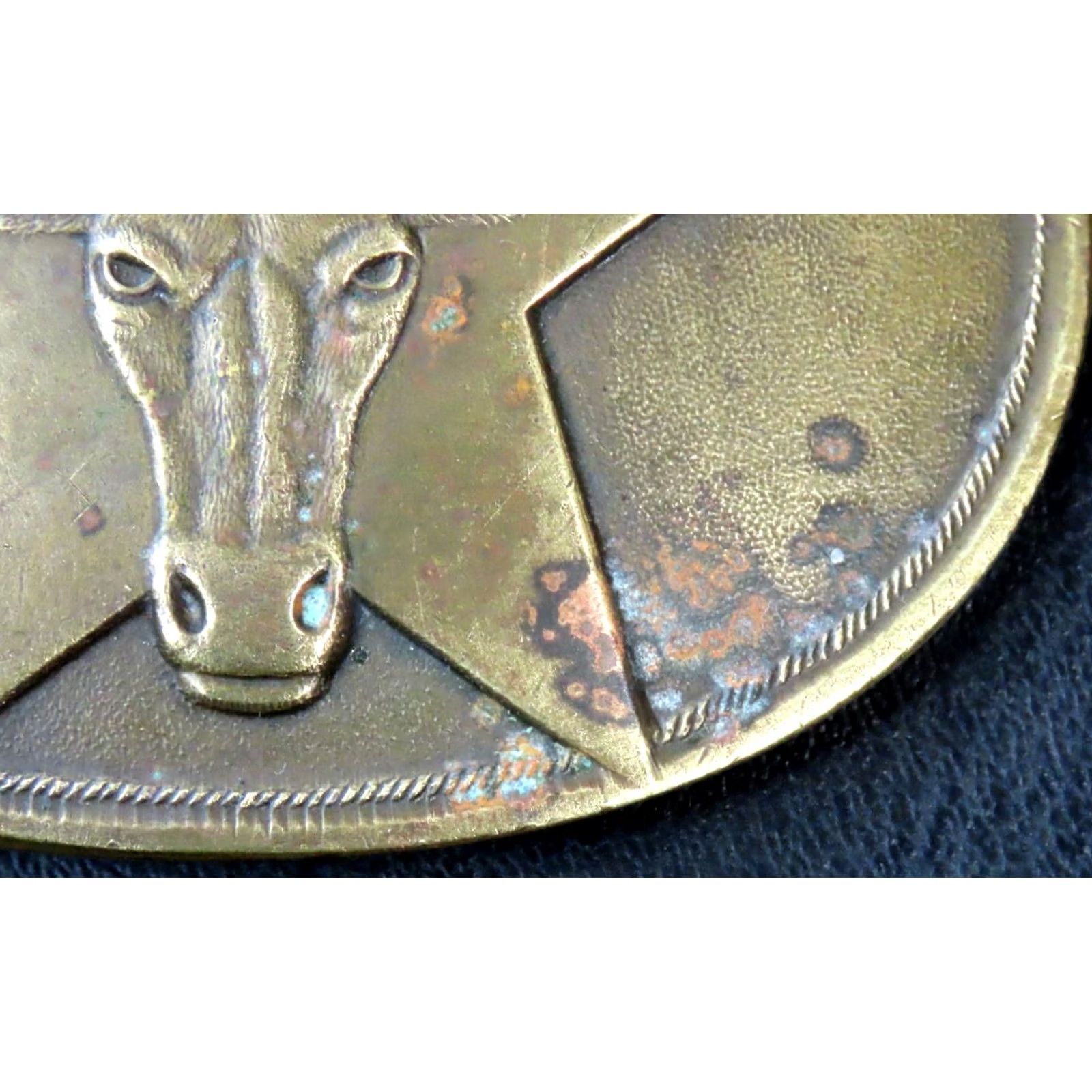 Marlboro VINTAGE Malboro Bull & Star Solid Brass Belt Buckle Shirt Mens 1987 Western Brass 1980s Cowboy Men Size ONE SIZE - 2 Thumbnail