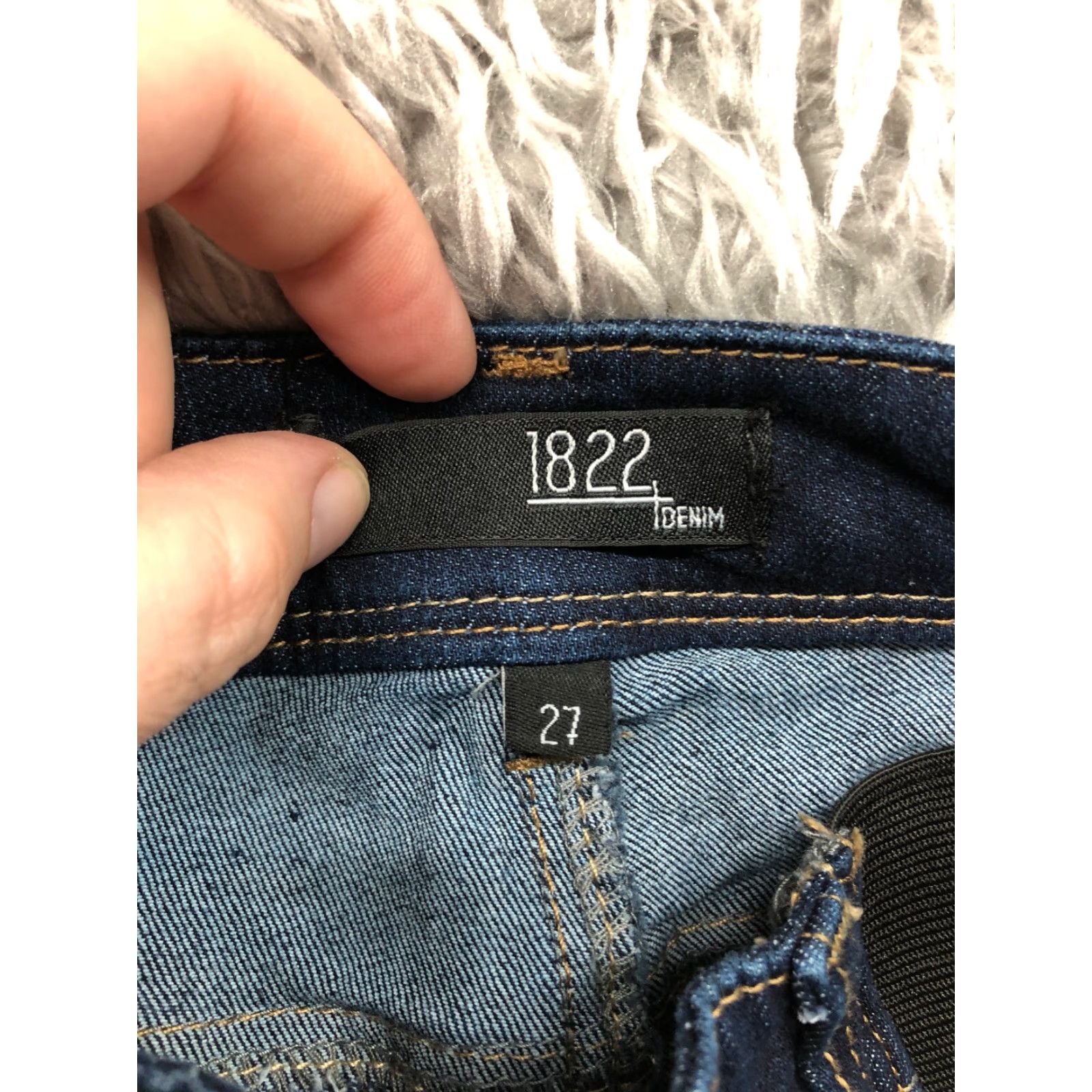 Vintage 1822 Denim Maternity Shorts Womens Size 27 Mid Rise Dark Wash Blue Denim Jean Size 27" / US 4 / IT 40 - 6 Thumbnail