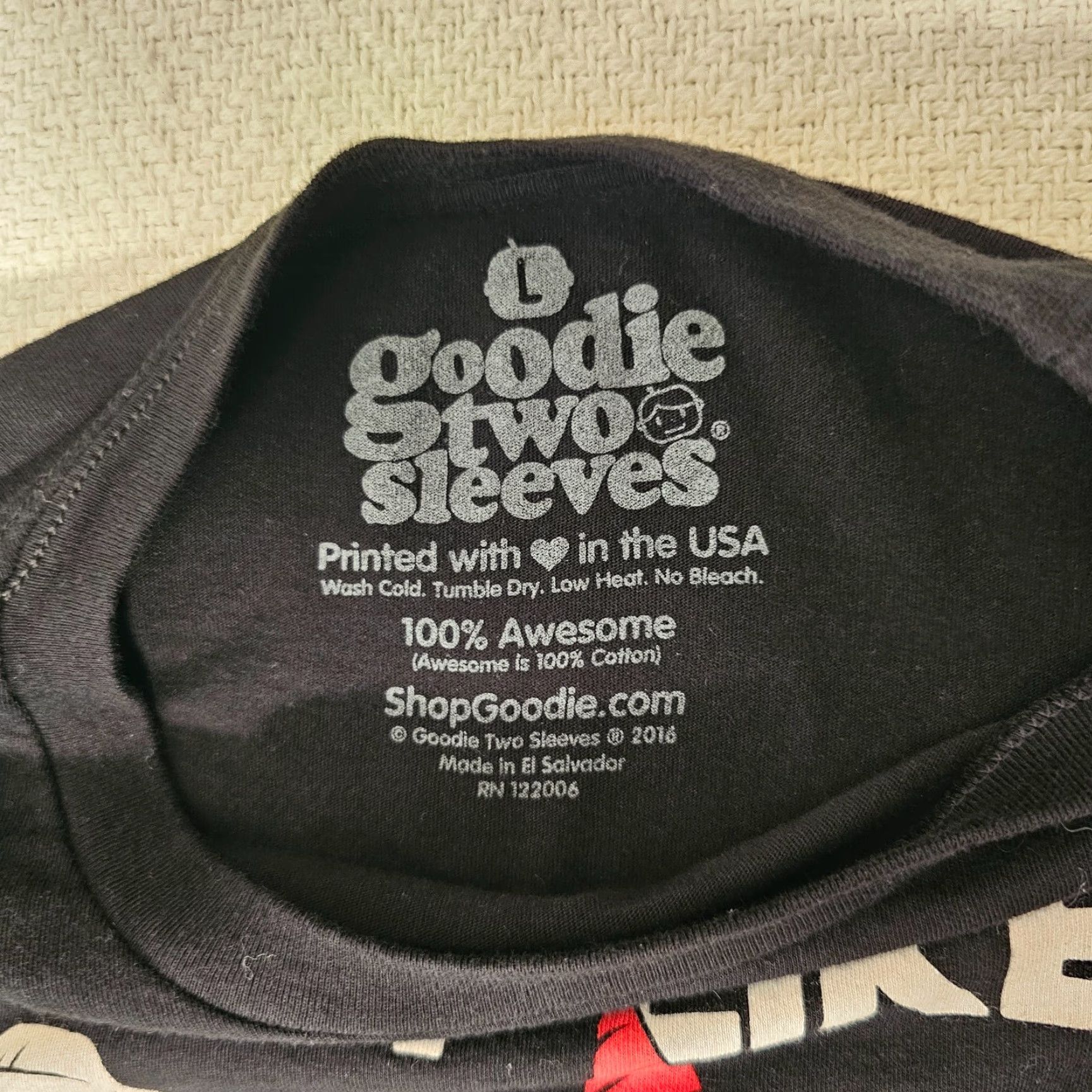 Vintage VINTAGE Goodie Two Sleeves Shirt Men L Black Cotton Crew Neck Short Sleeve Party Like A Rockstar Hippo Funny Animals Size US L / EU 52-54 / 3 - 2 Thumbnail