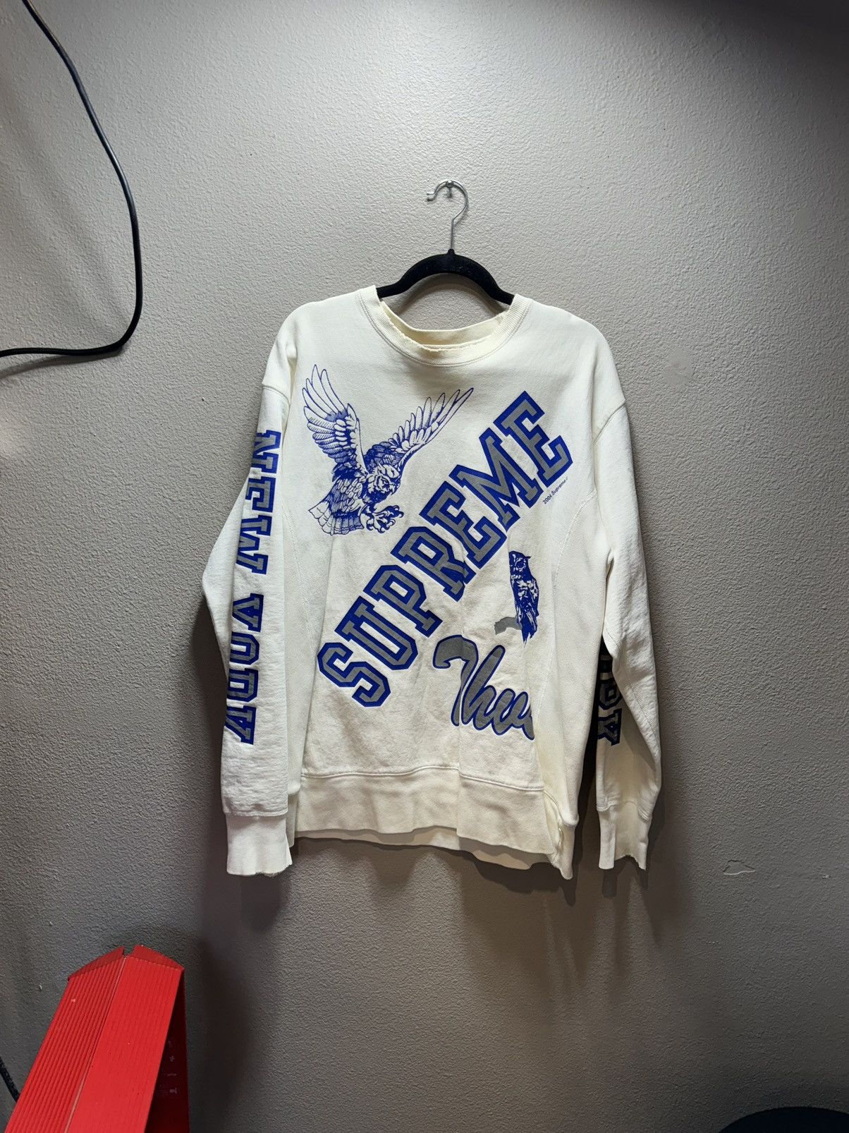 Supreme Rare Vintage 2004 Supreme “thieves” Crewneck Size US XL / EU 56 / 4 - 10 Thumbnail