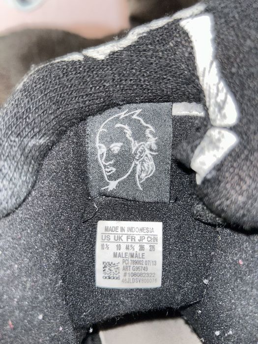 adidas jeremy scott zebra