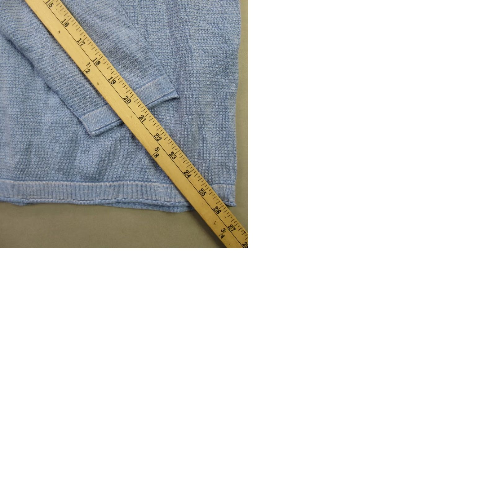 Tommy Bahama Tommy Bahama Sweater Large Blue Long Sleeve V Neck Pullover Outdoors Mens Size US L / EU 52-54 / 3 - 9 Thumbnail