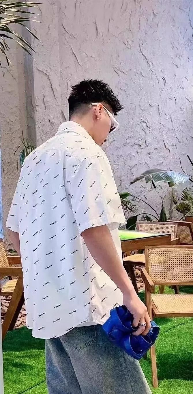 Balenciaga Balenciaga White bullet screen full of shirt 2504-Nextarrow Size US XXS / EU 40 - 7 Thumbnail
