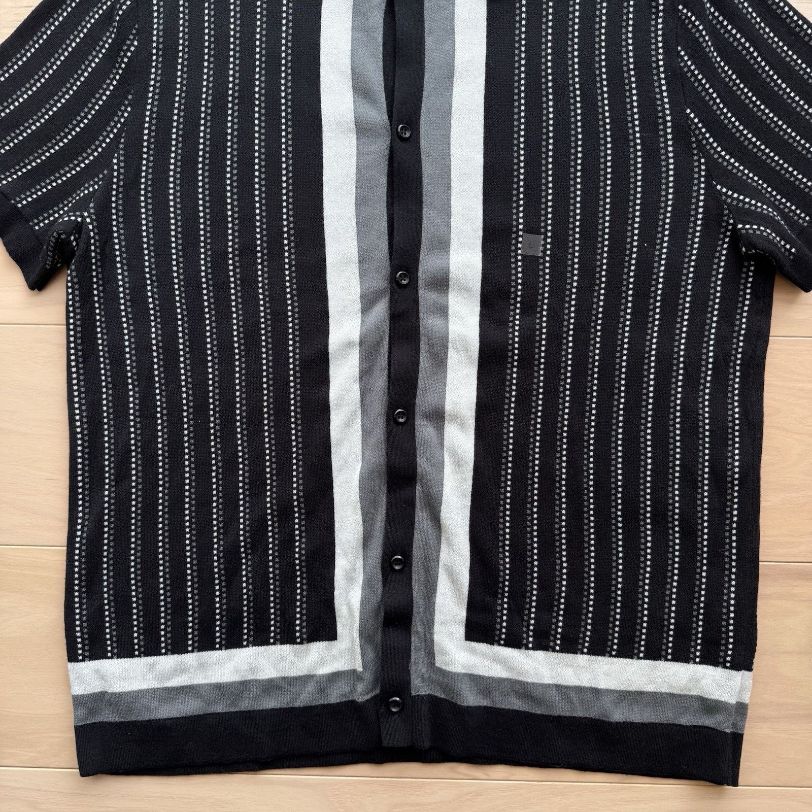 Express Express Geo Striped Shirt L Black Multicolor Striped Knit Size US L / EU 52-54 / 3 - 4 Thumbnail